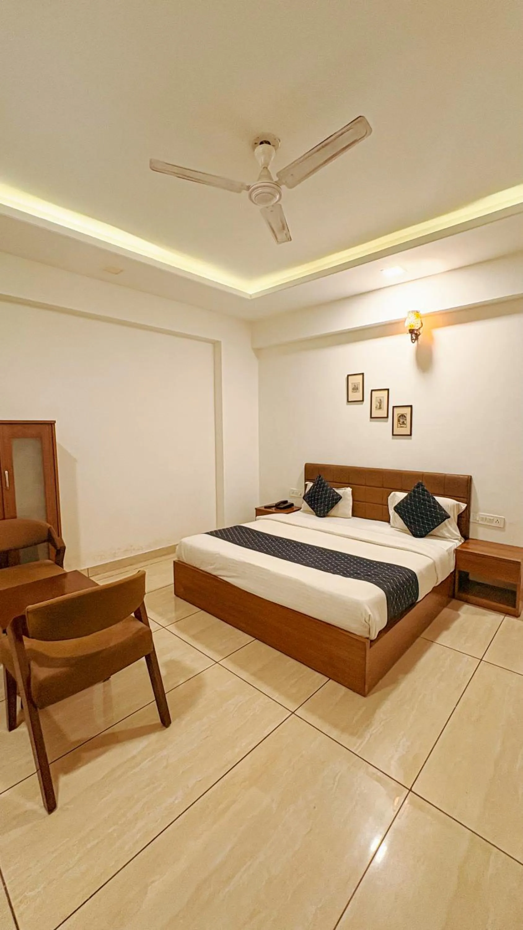 Bedroom, Bed in Hotel Nikanshvee