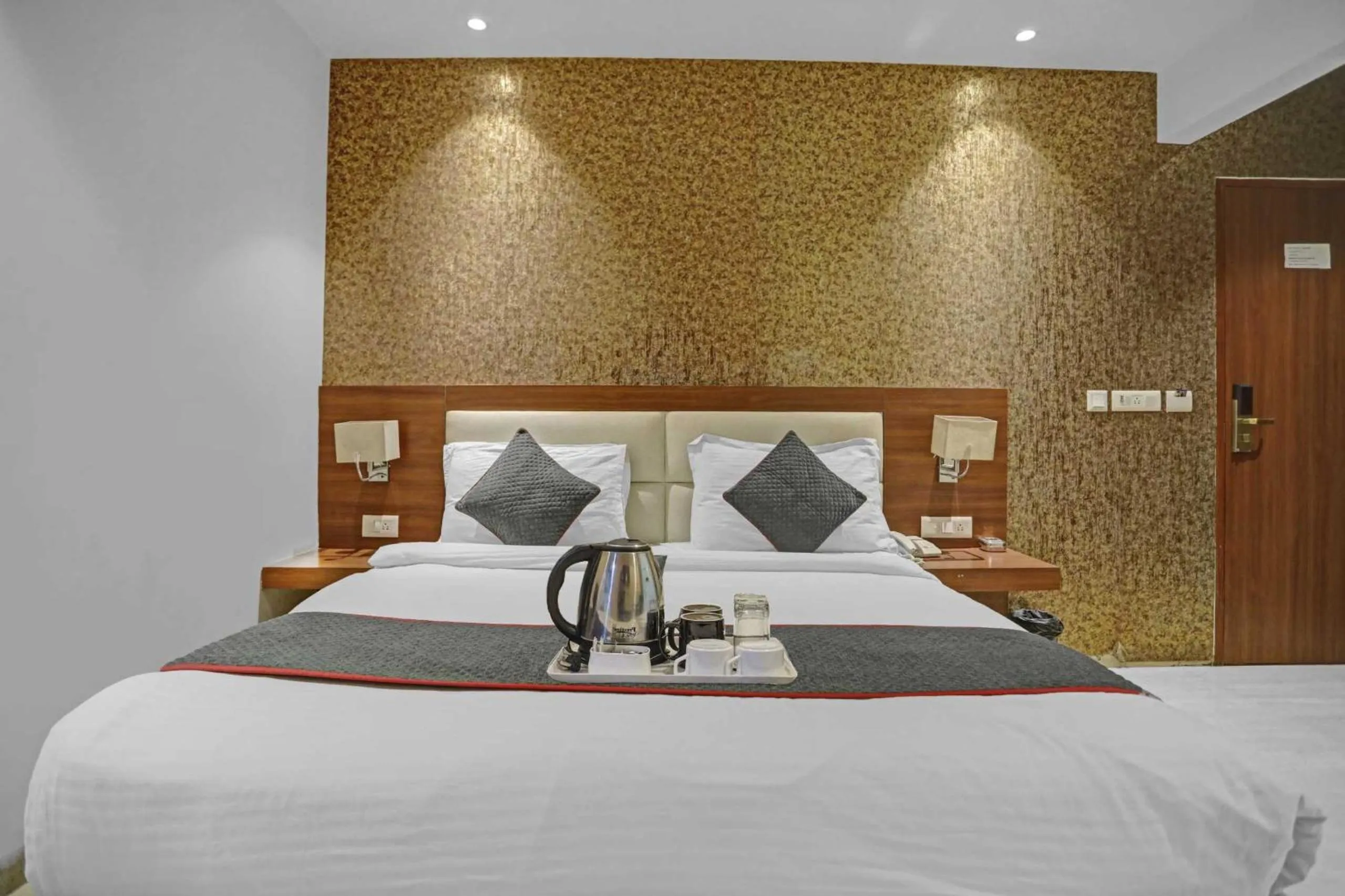 Lobby or reception, Bed in Hotel O by OYO Euro Near IGI Airport