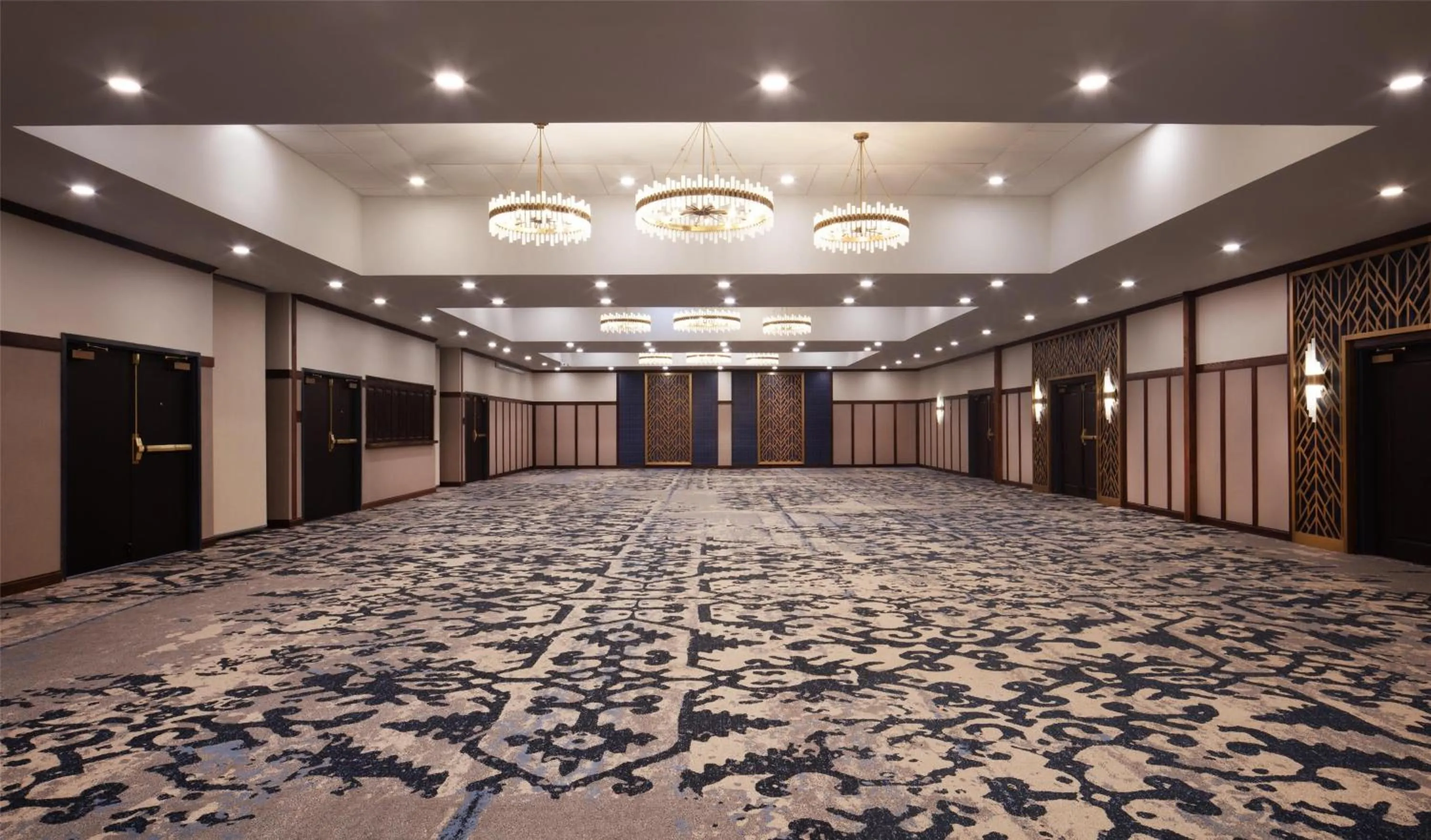 Meeting/conference room in Hotel Royer Urbana Champaign, Tapestry Collection by Hilton