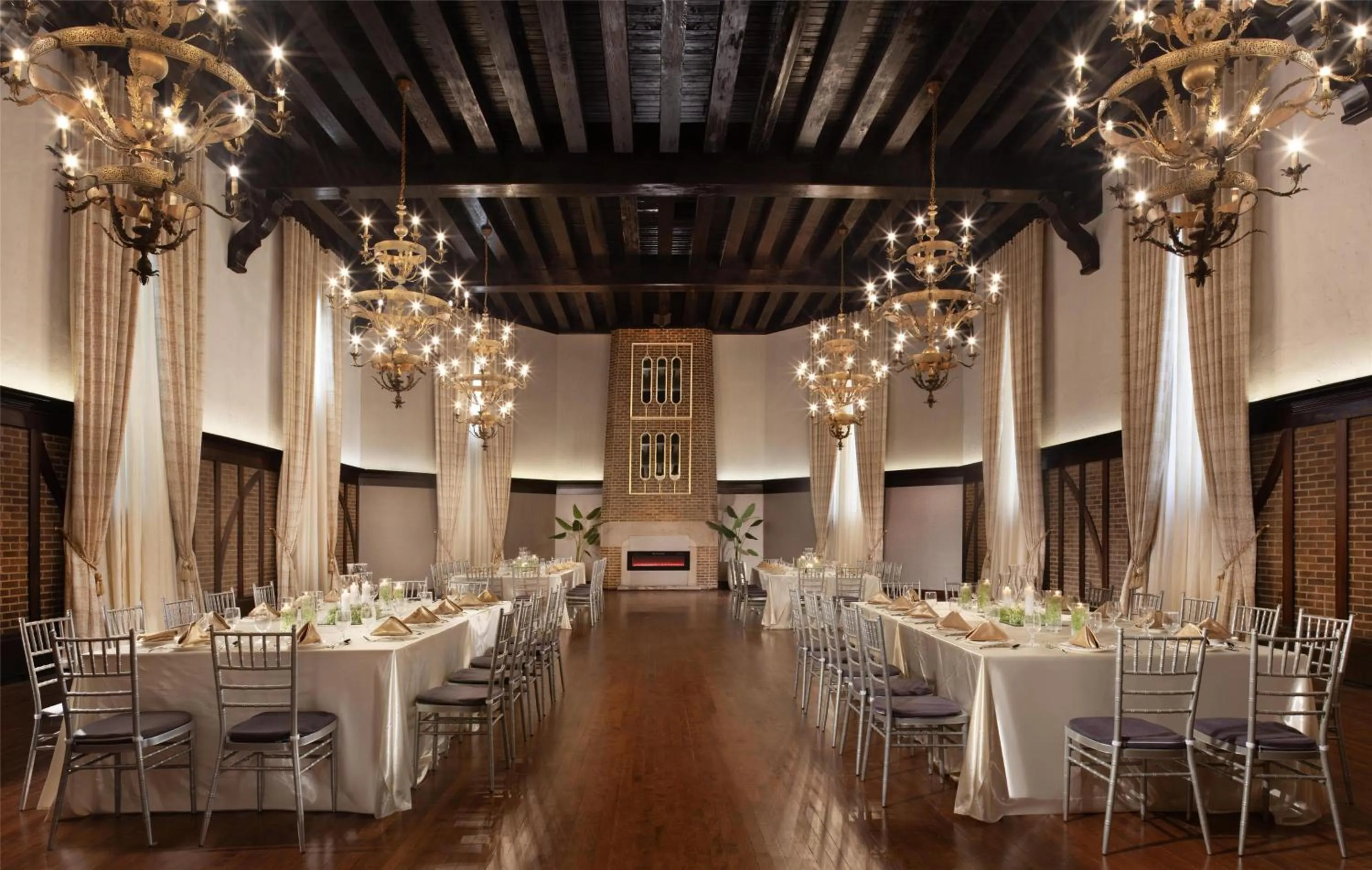 Meeting/conference room in Hotel Royer Urbana Champaign, Tapestry Collection by Hilton