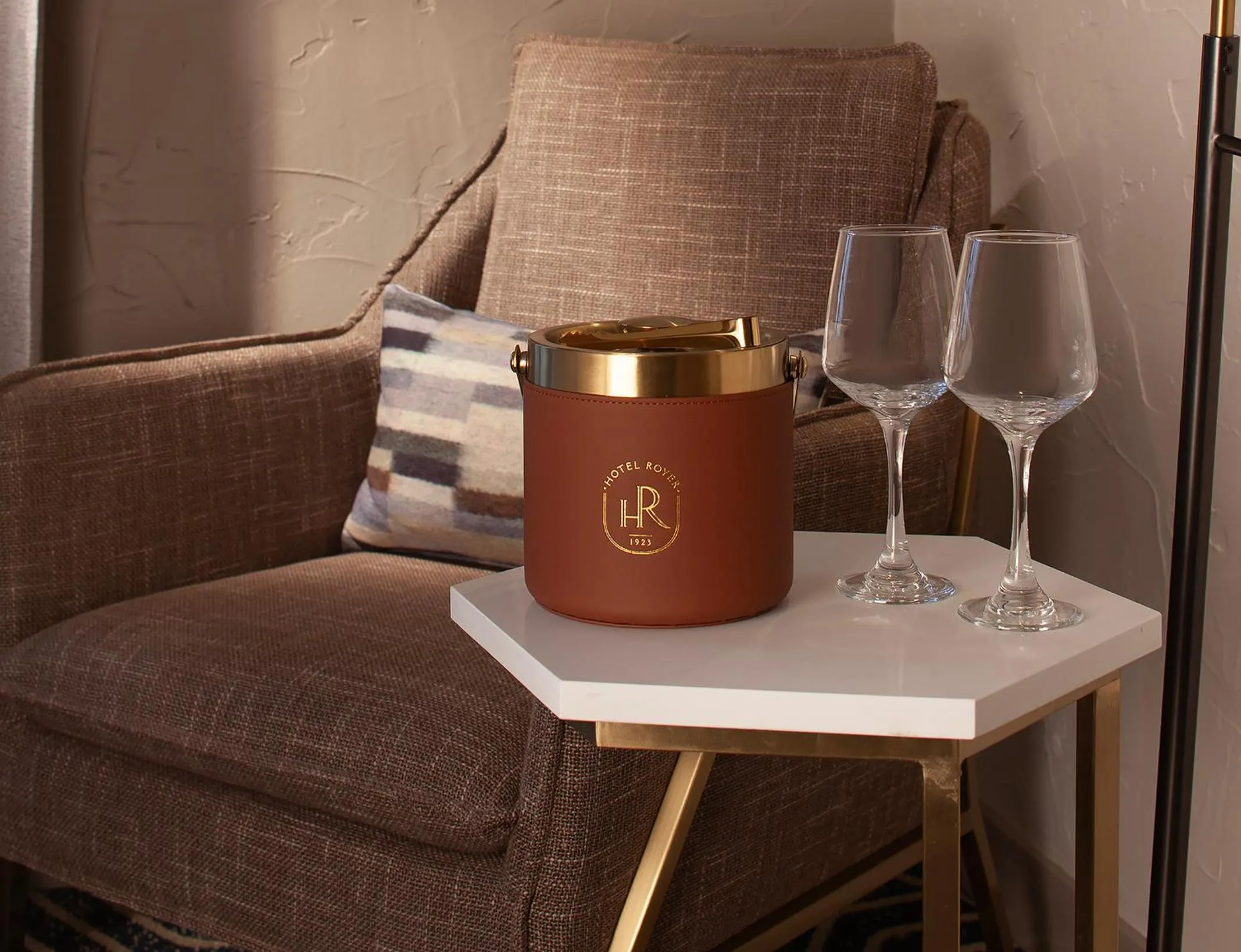 Bedroom in Hotel Royer Urbana Champaign, Tapestry Collection by Hilton