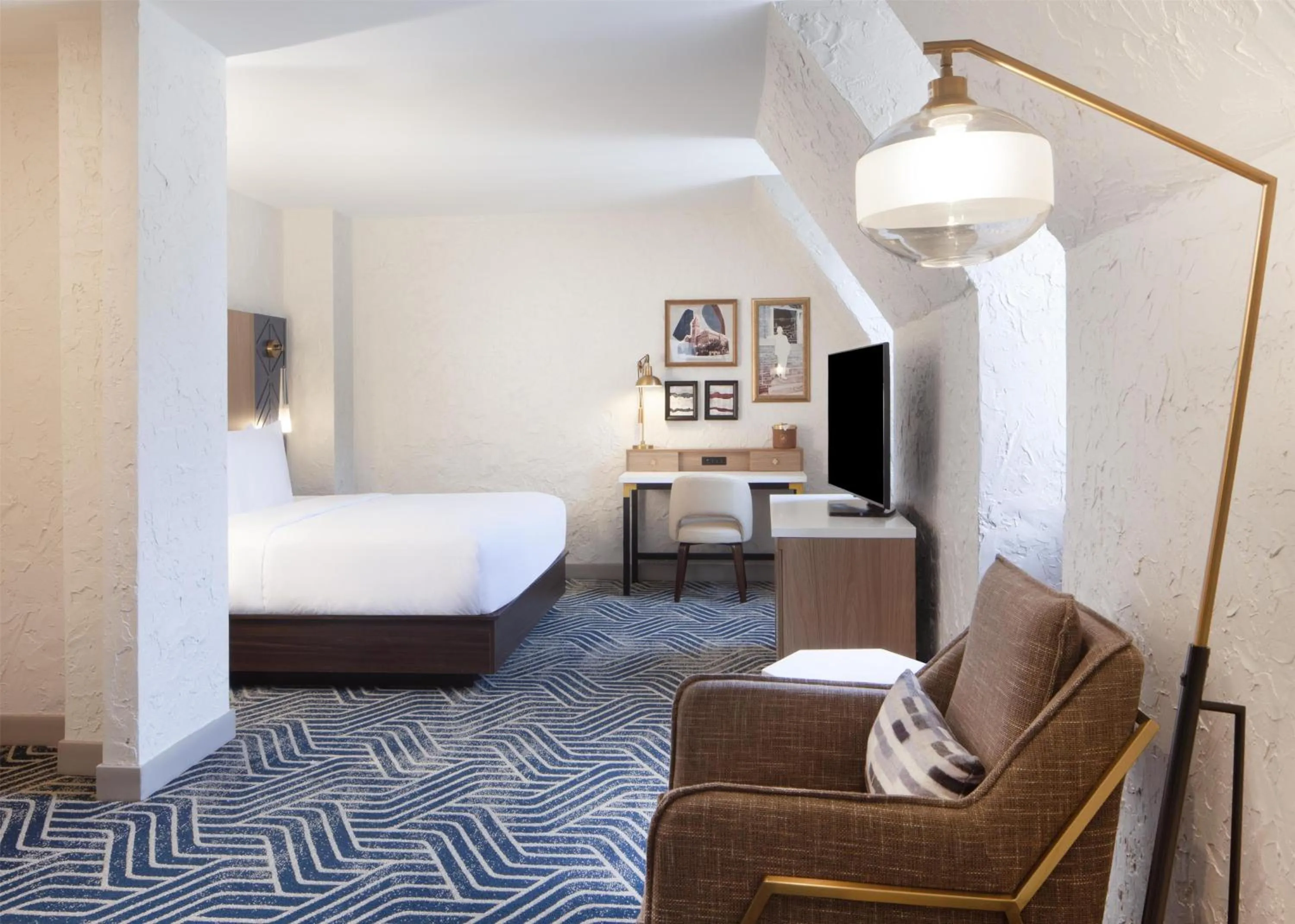 Bed in Hotel Royer Urbana Champaign, Tapestry Collection by Hilton