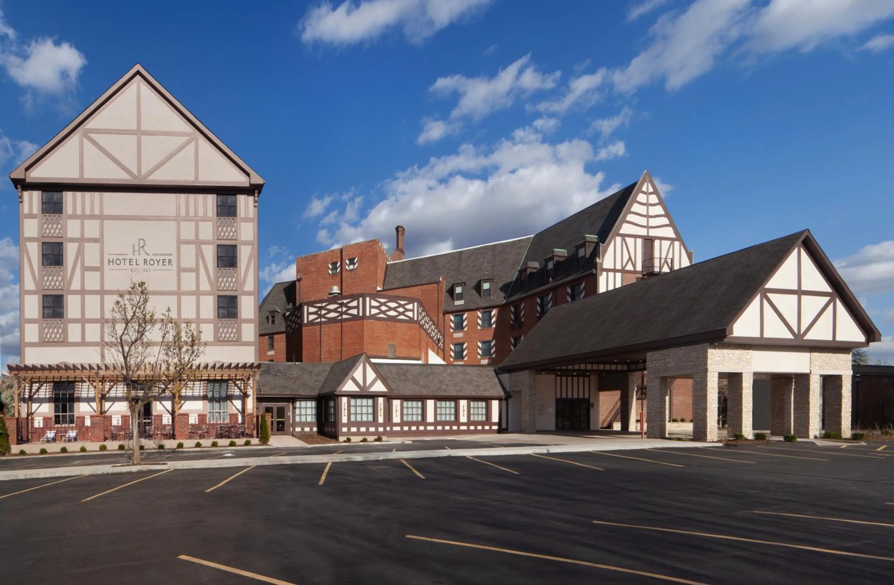Property building in Hotel Royer Urbana Champaign, Tapestry Collection by Hilton