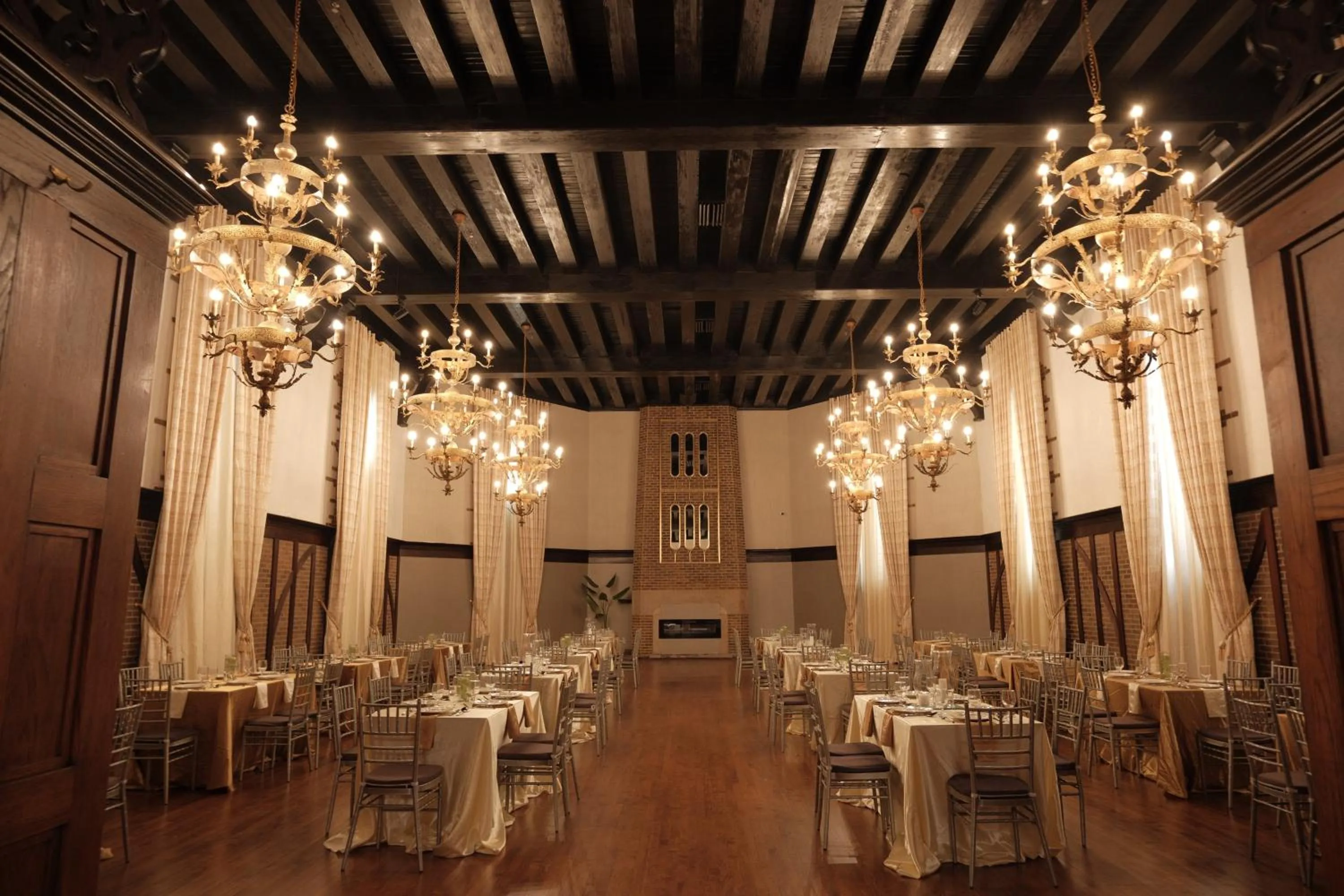 Banquet/Function facilities in Hotel Royer Urbana Champaign, Tapestry Collection by Hilton