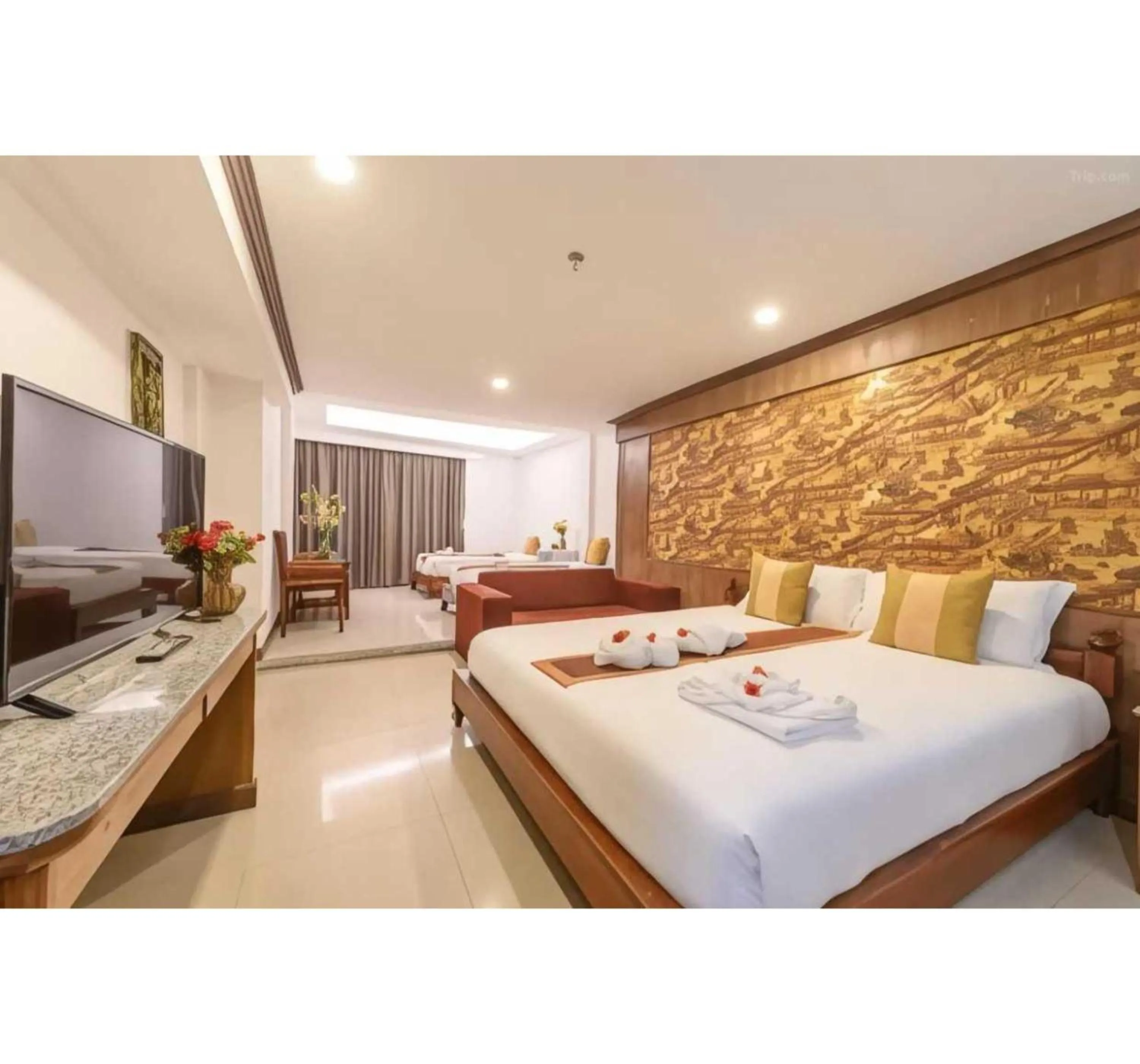 Bedroom, Bed in Palette Walking Street Pattaya