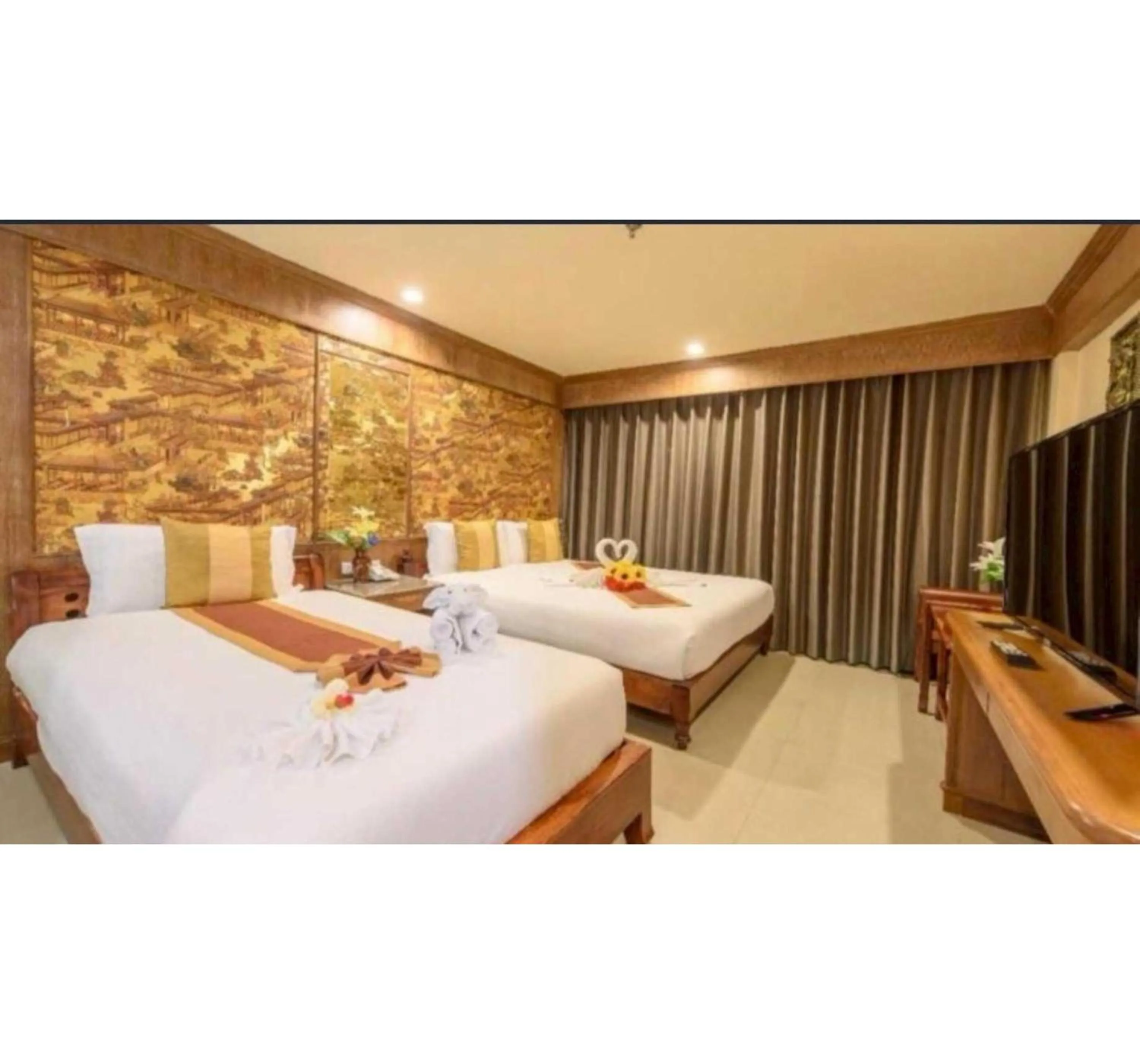 Bedroom, Bed in Palette Walking Street Pattaya