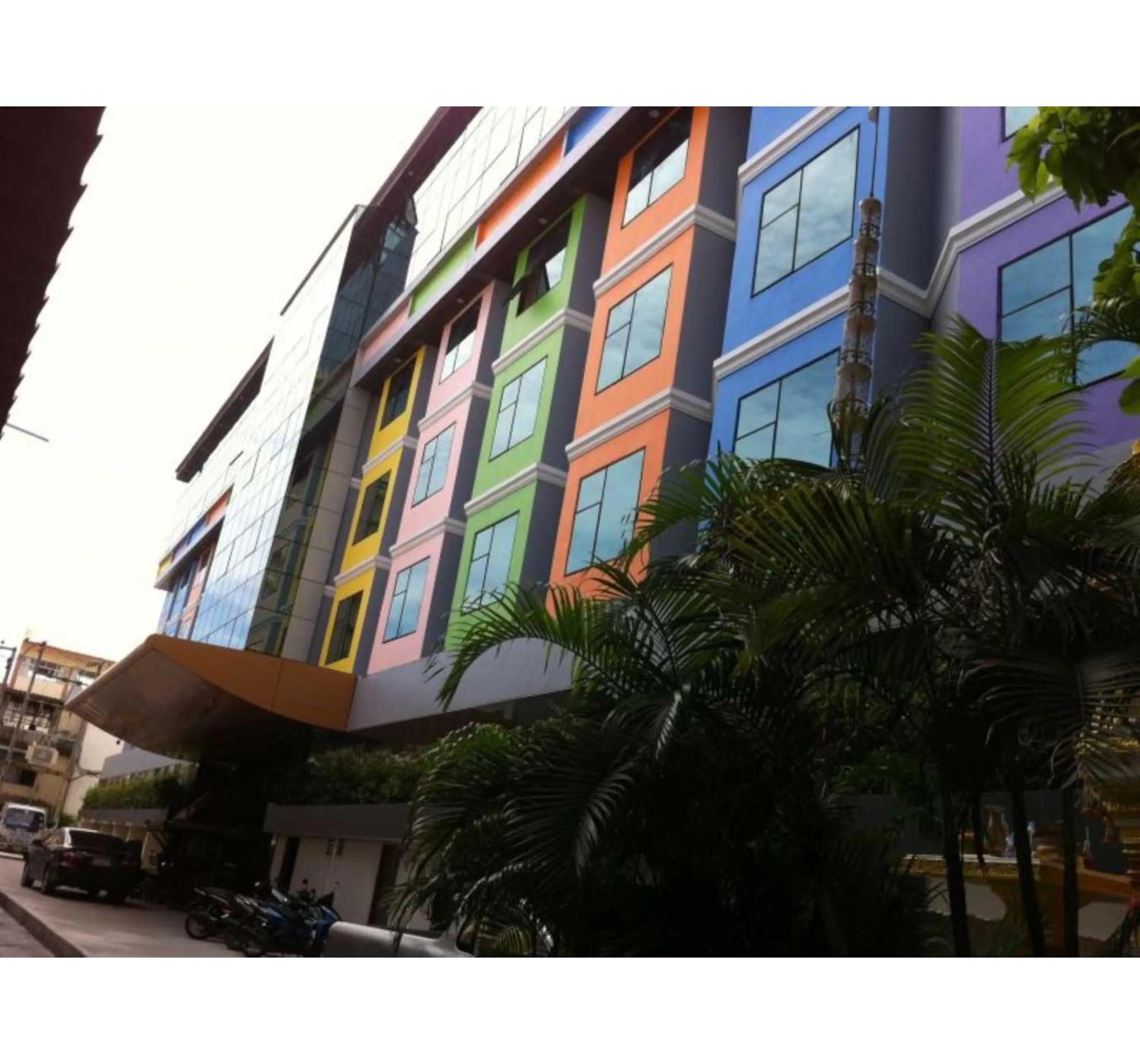 Facade/entrance in Palette Walking Street Pattaya