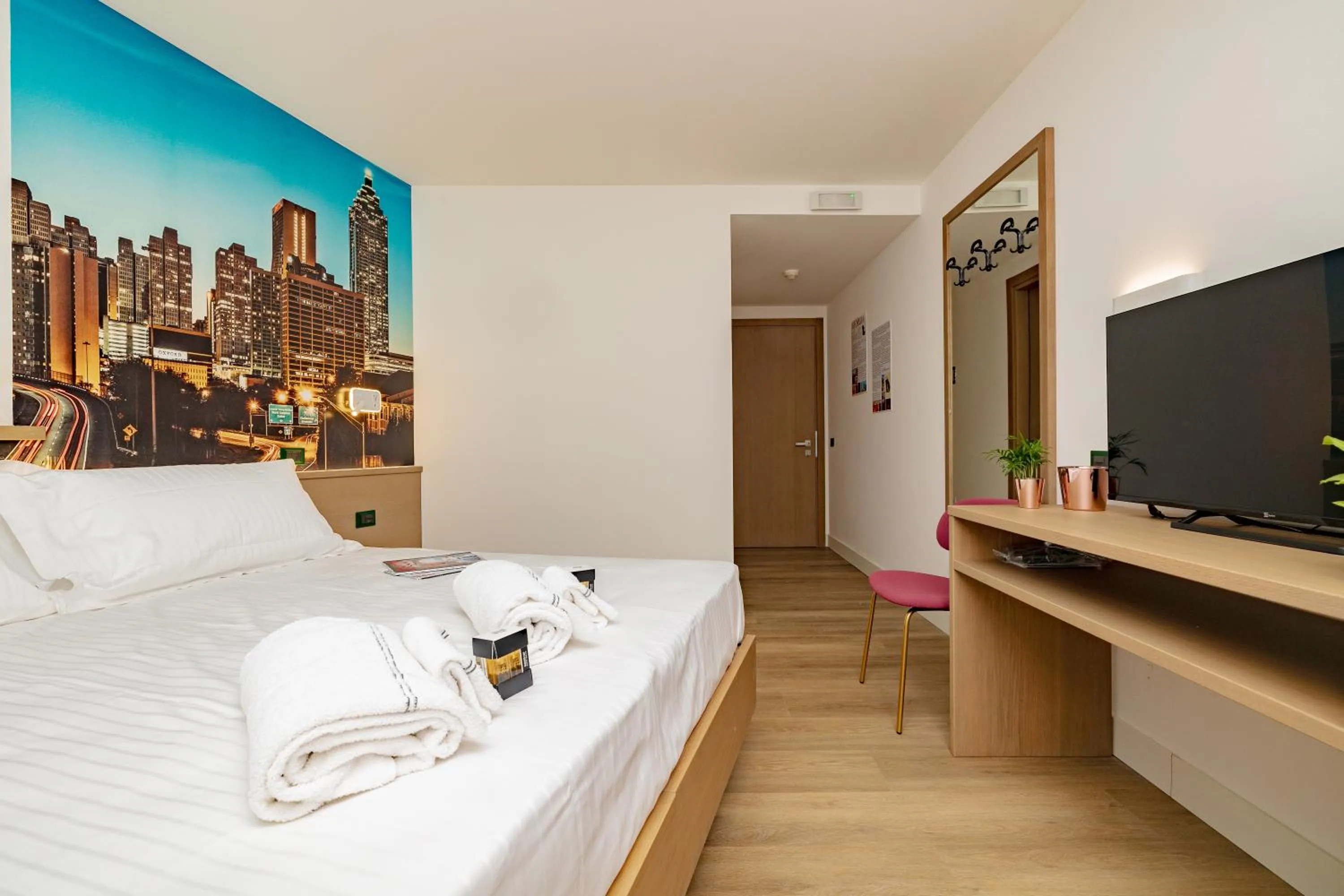 Bed in Hotel Ristorante Val America