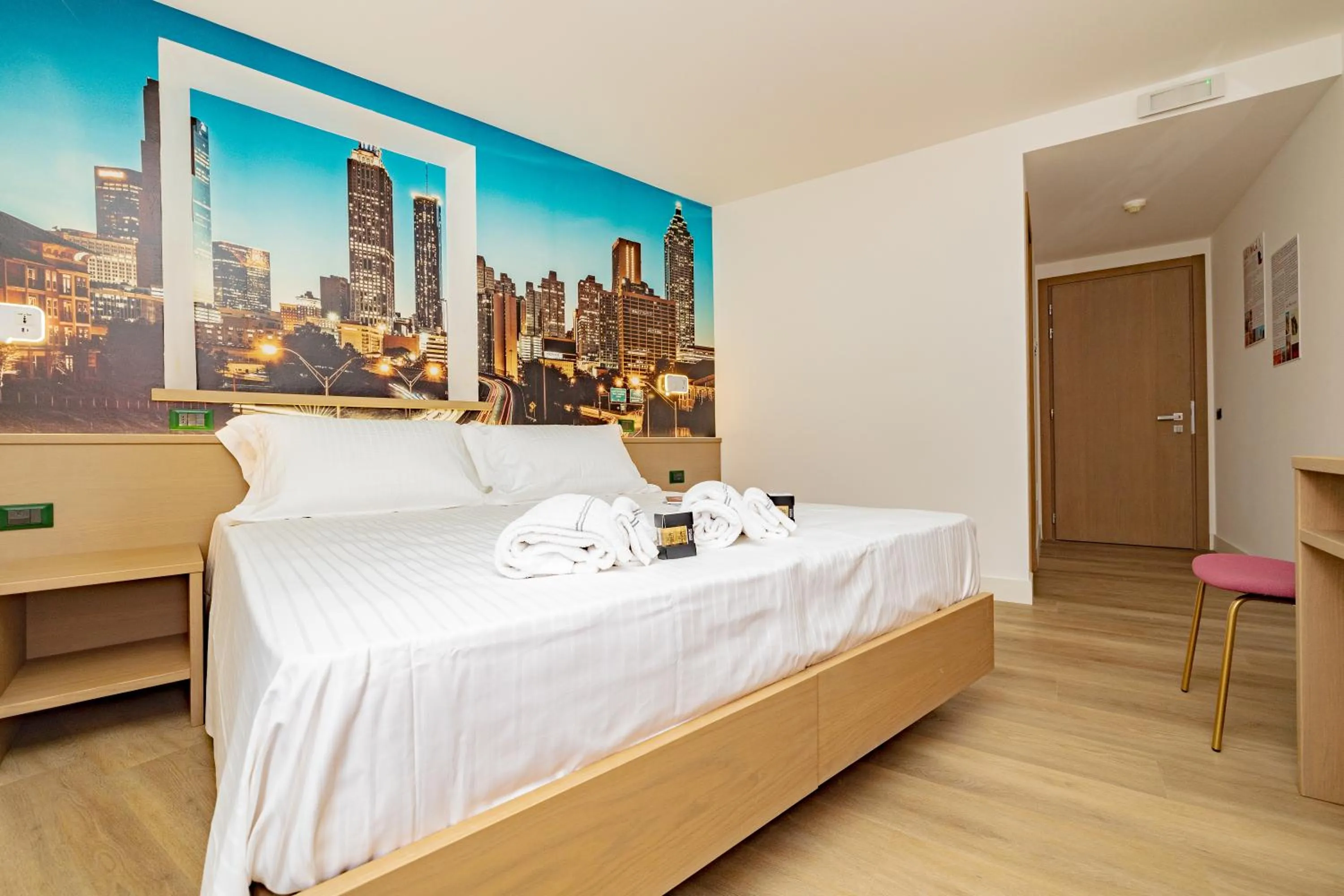 Bed in Hotel Ristorante Val America