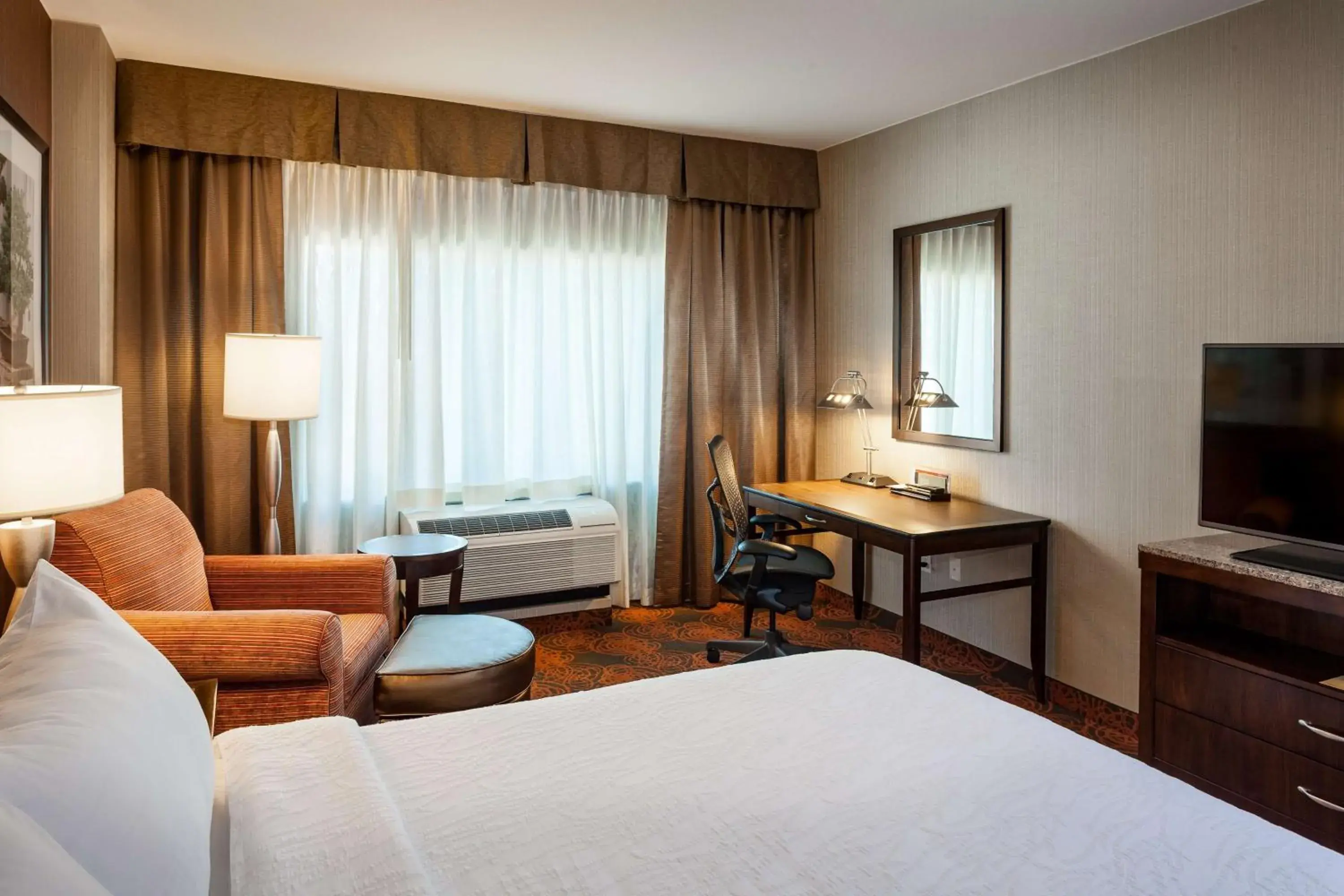 Premium King Room in Hilton Garden Inn Seattle Downtown Premium King Room in Hilton Garden Inn Seattle Downtown