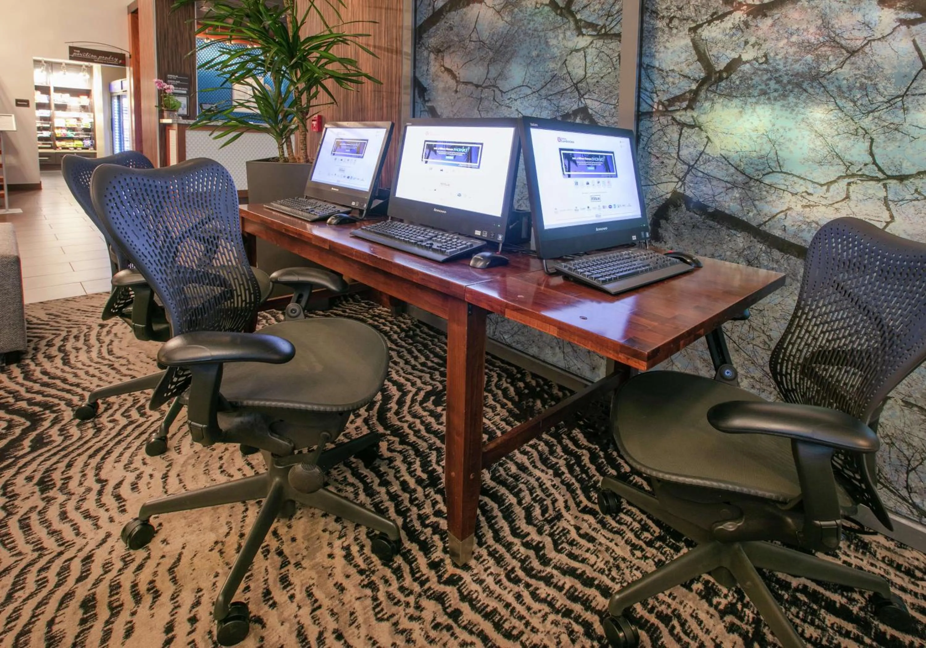 Business facilities in Hilton Garden Inn Seattle Downtown