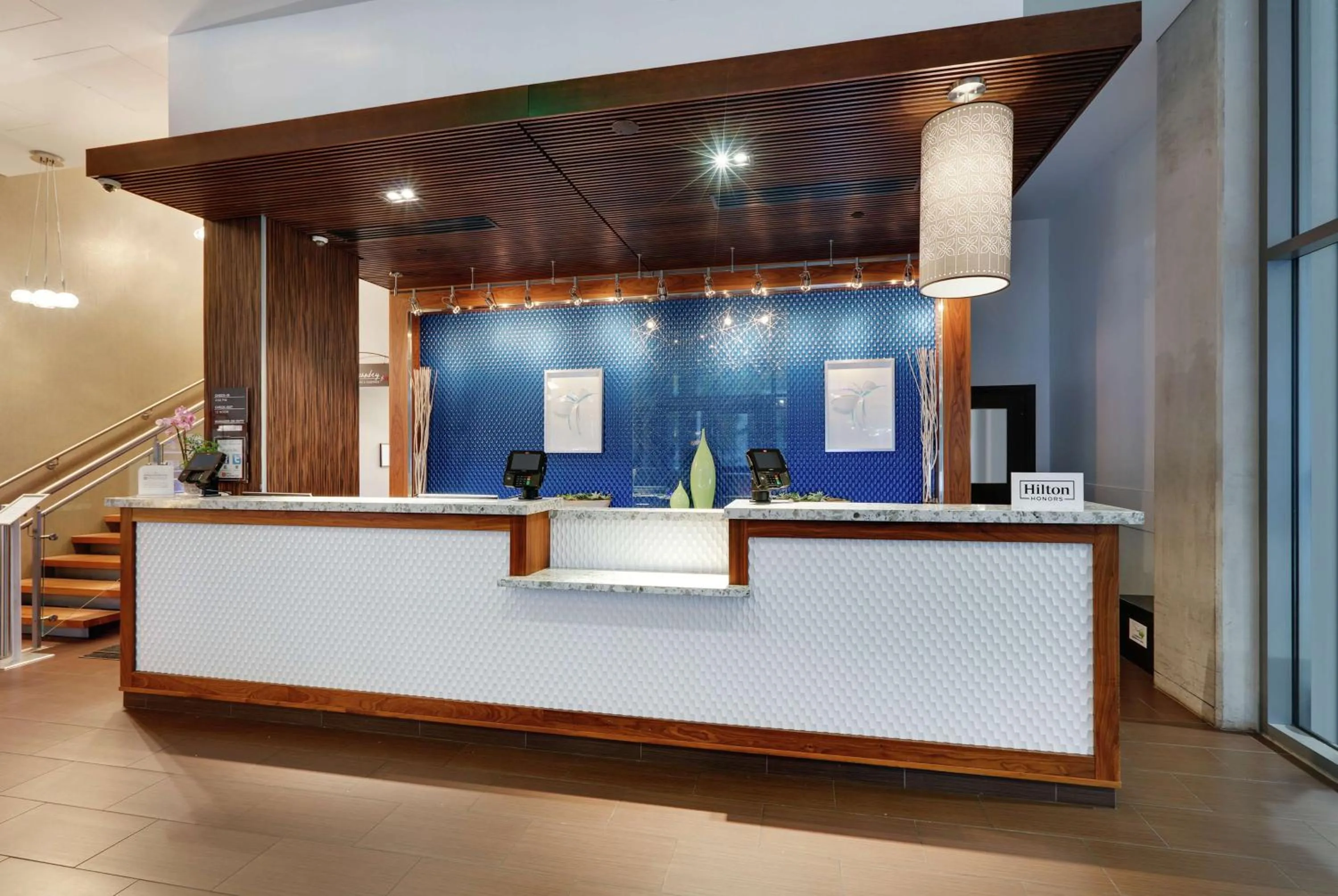 Lobby or reception in Hilton Garden Inn Seattle Downtown