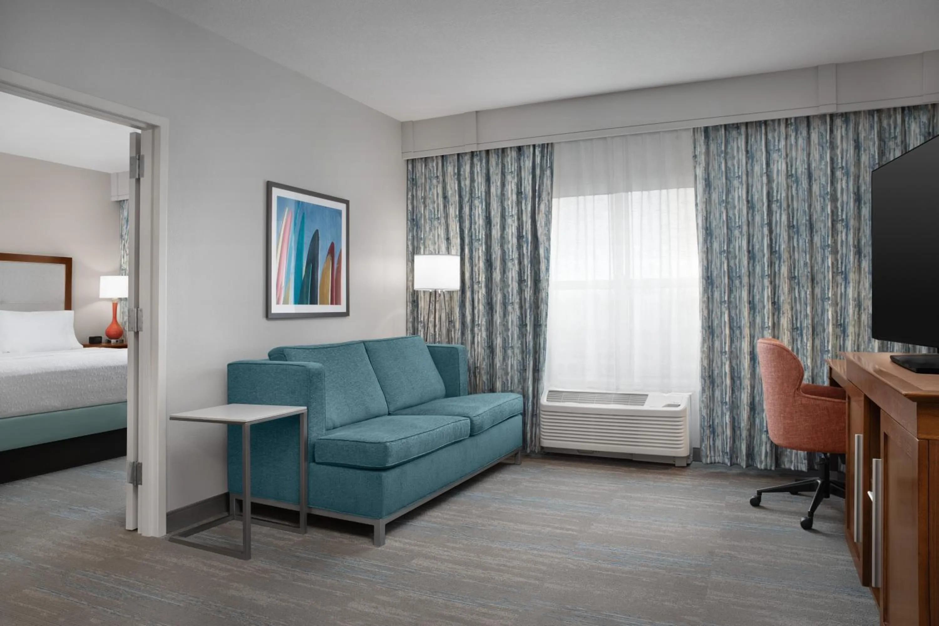 Bedroom, Bed in Hampton Inn and Suites by Hilton Vero Beach-Downtown