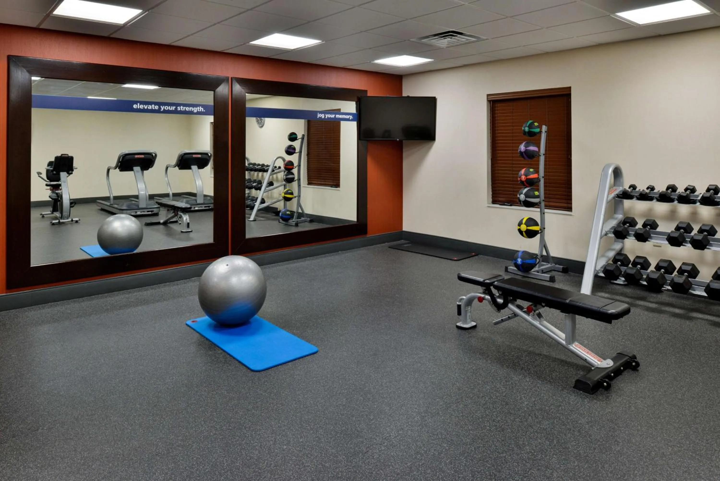 Fitness centre/facilities in Hampton Inn and Suites Hutto