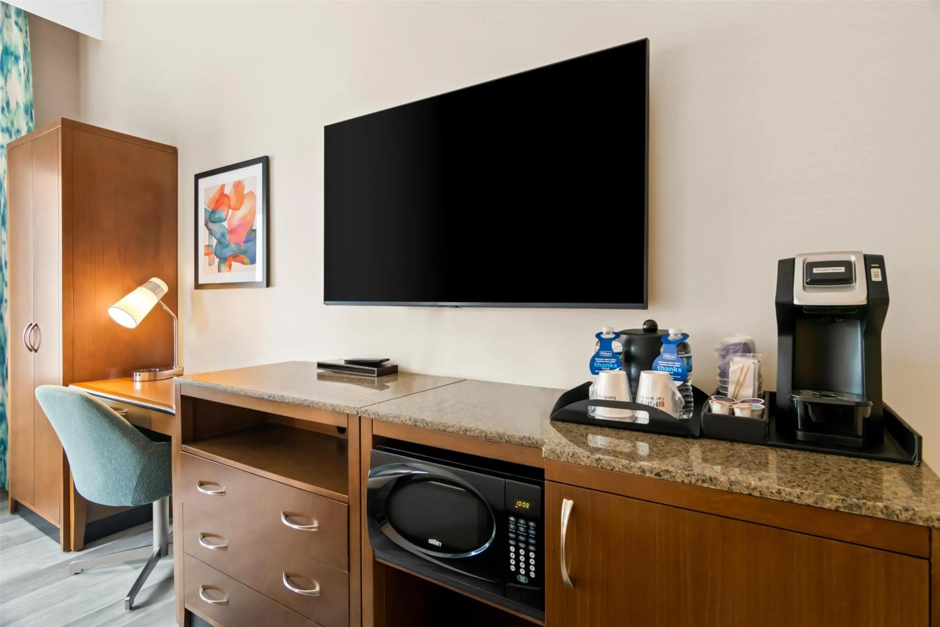 Bedroom in Hilton Garden Inn Chicago Downtown Riverwalk