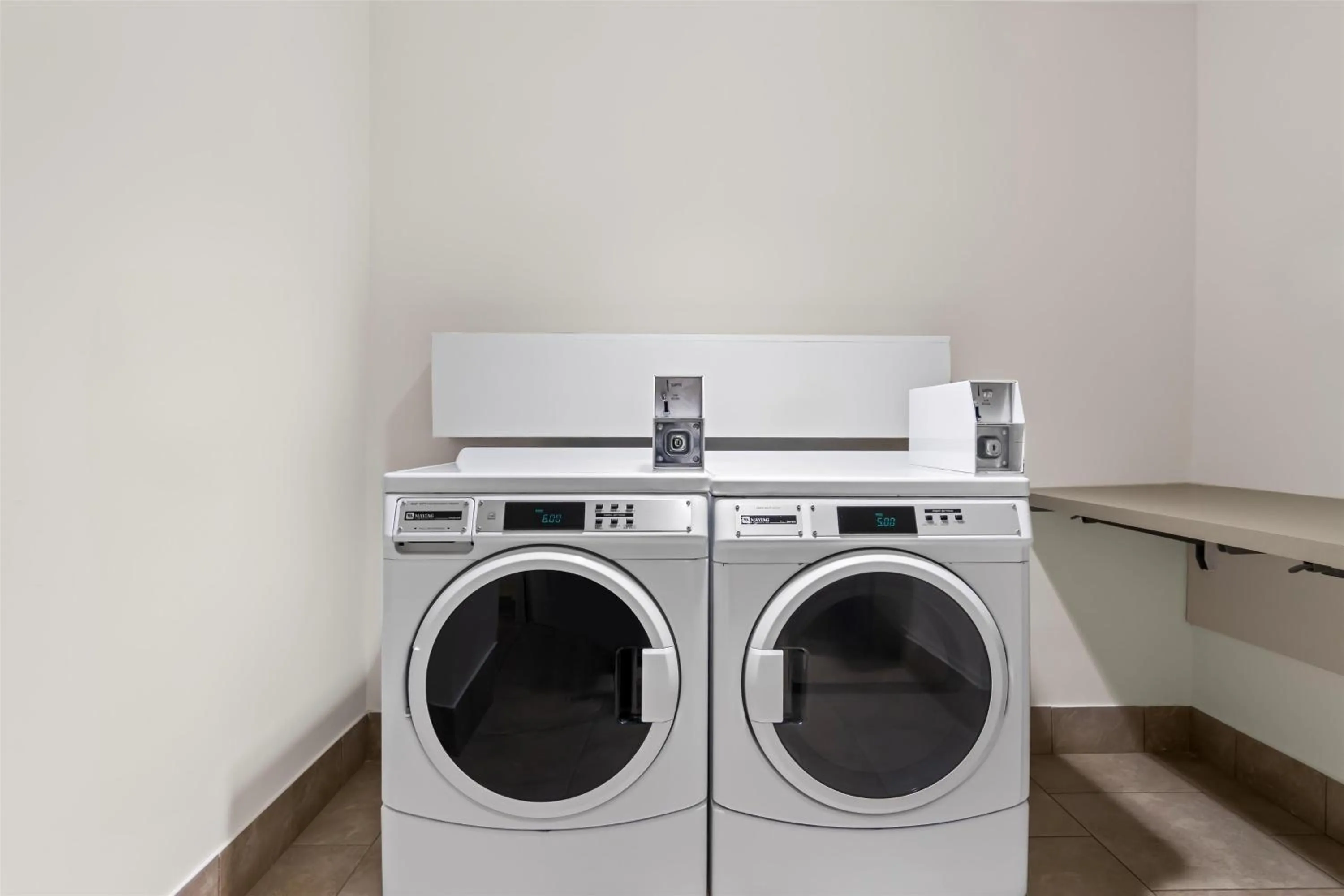 laundry in Hilton Garden Inn Chicago Downtown Riverwalk