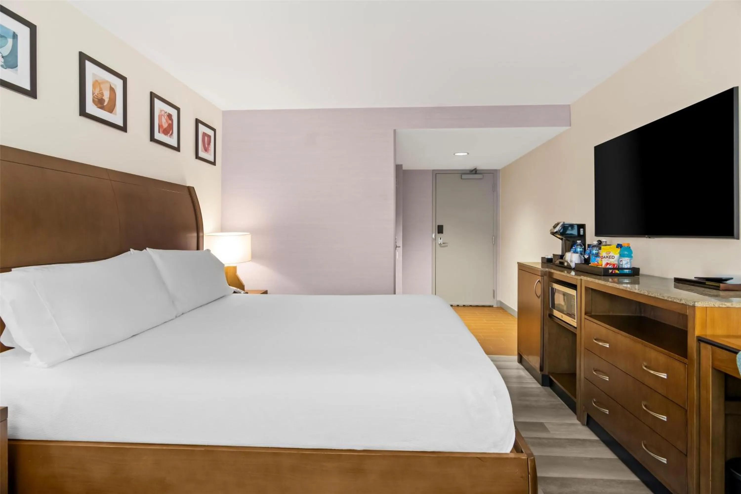 Bed in Hilton Garden Inn Chicago Downtown Riverwalk