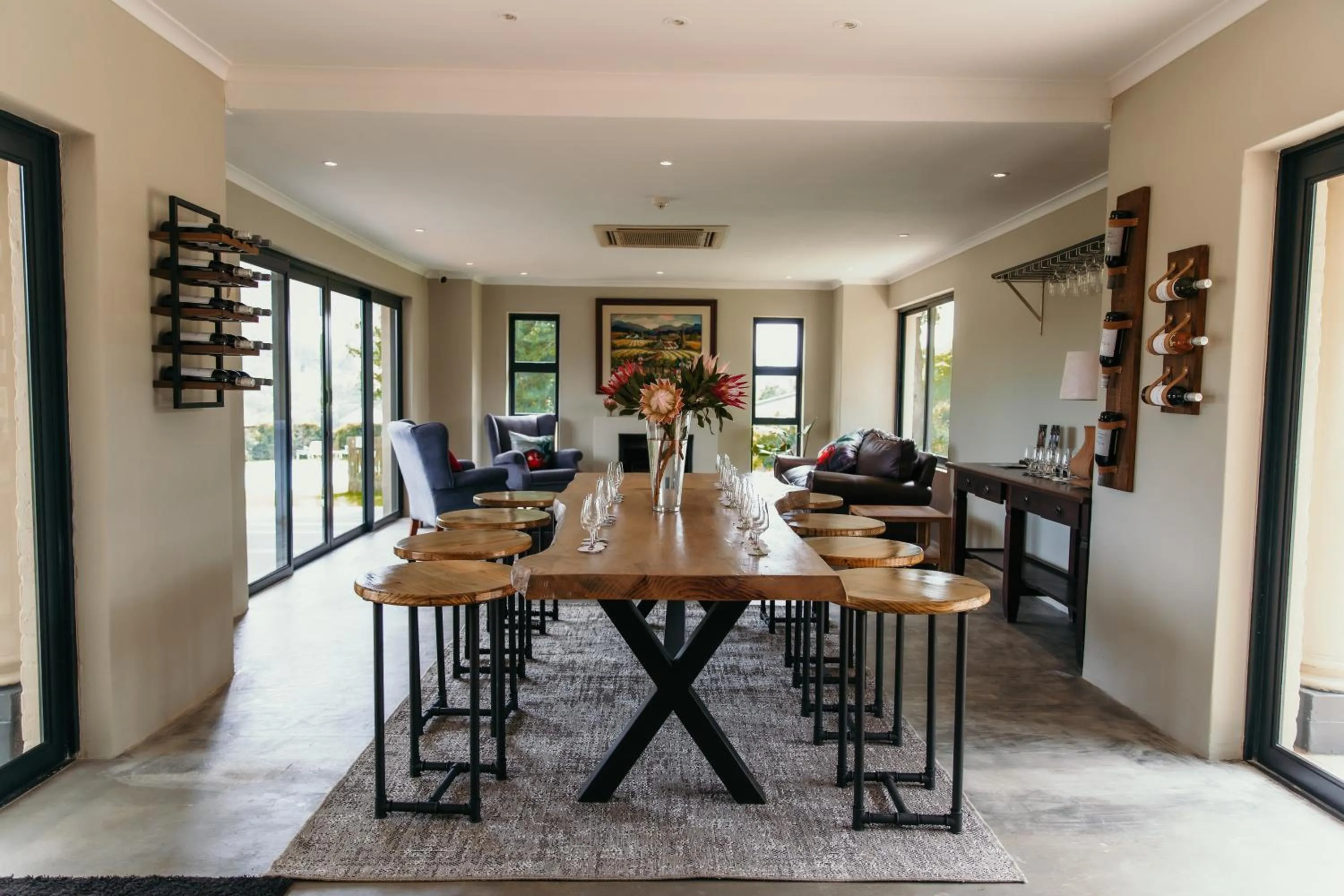 Restaurant/places to eat in Le Pommier Wine Estate