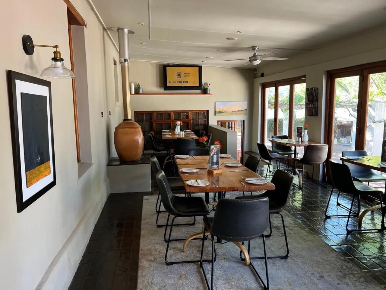 Property building in Le Pommier Wine Estate