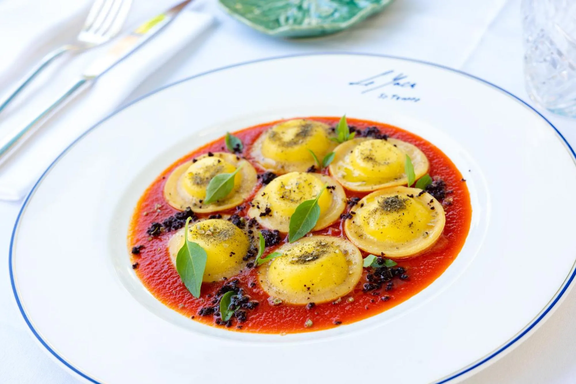 Restaurant/places to eat in Hôtel Le Y