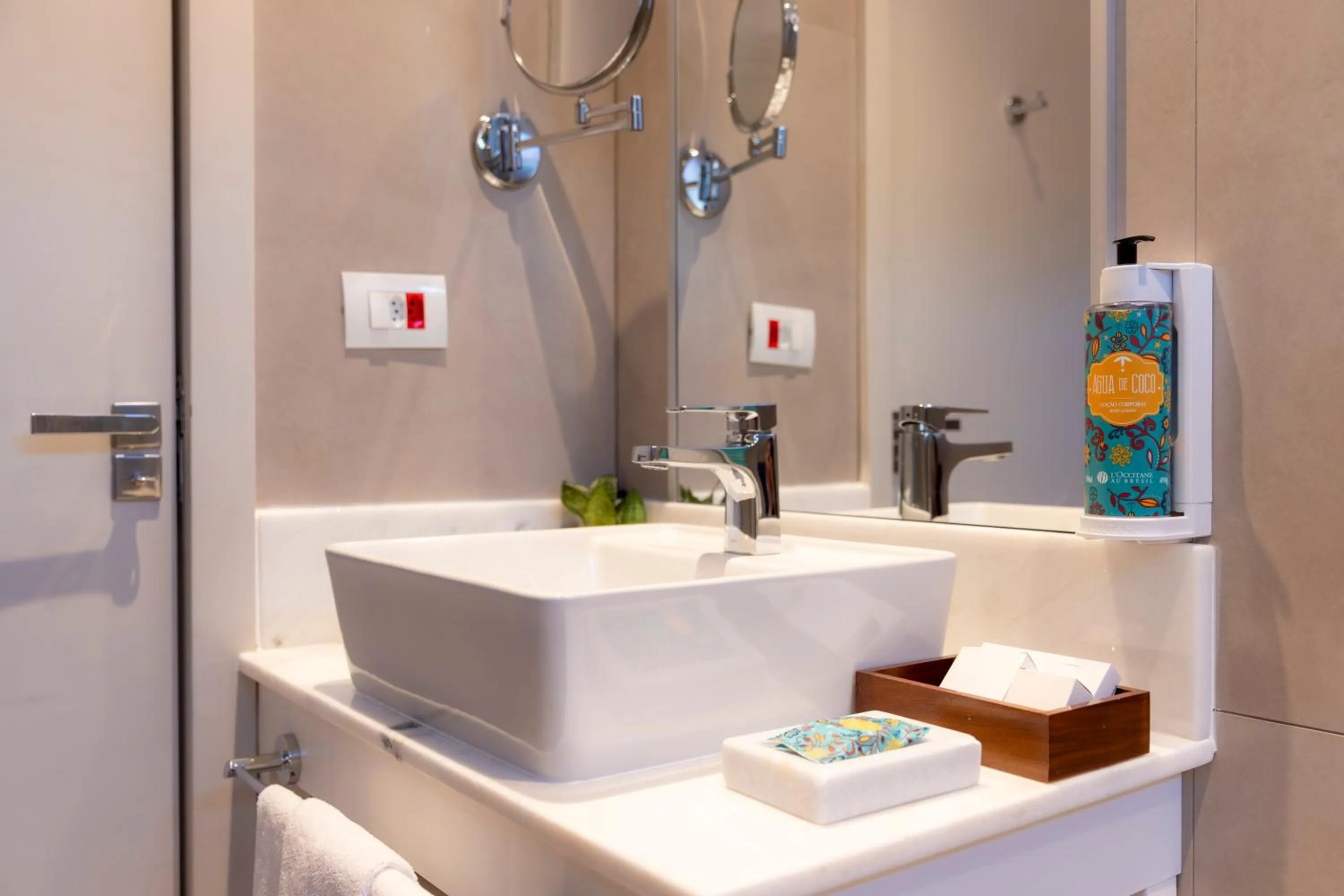 Bathroom in Sanma Hotel