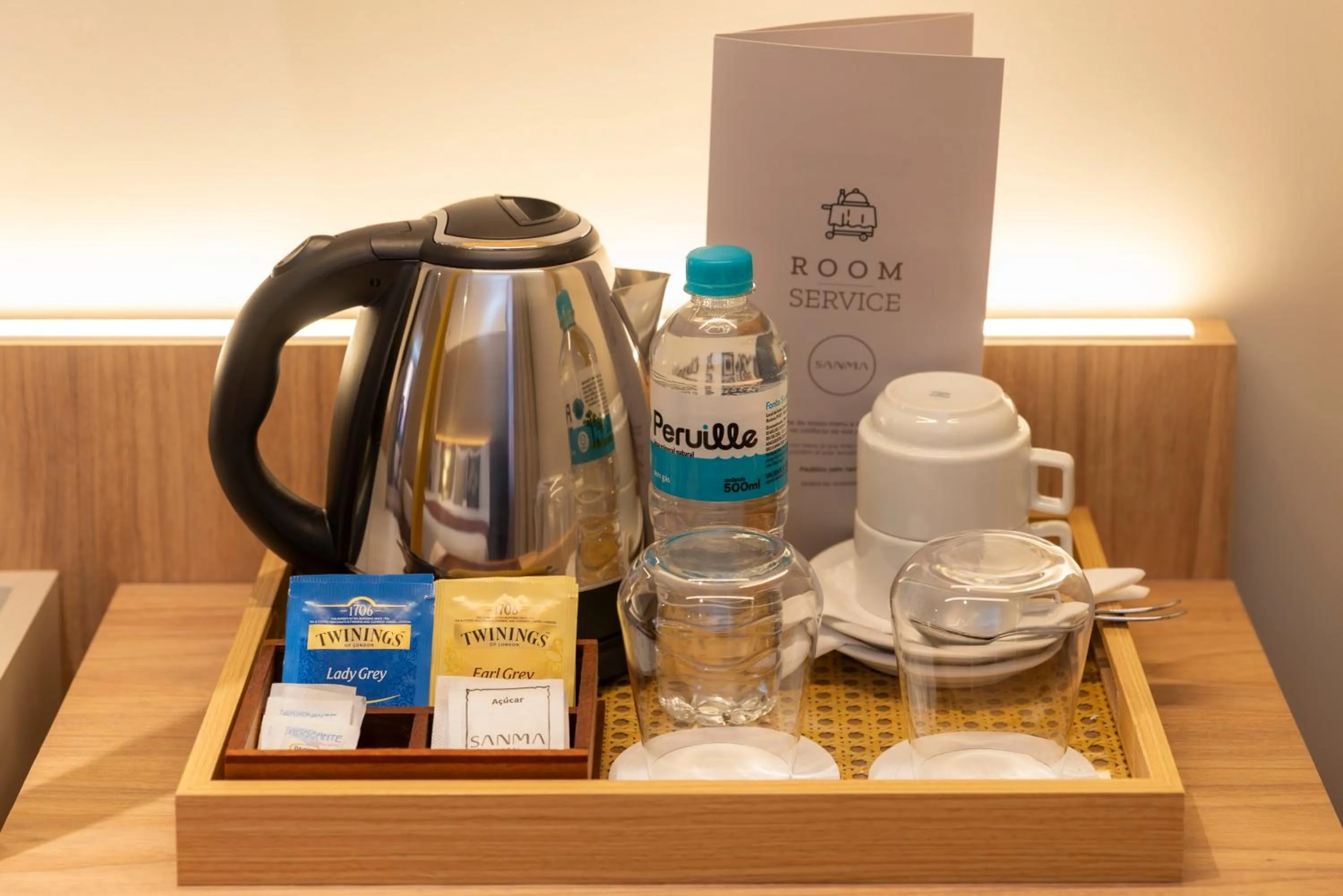 Coffee/tea facilities in Sanma Hotel