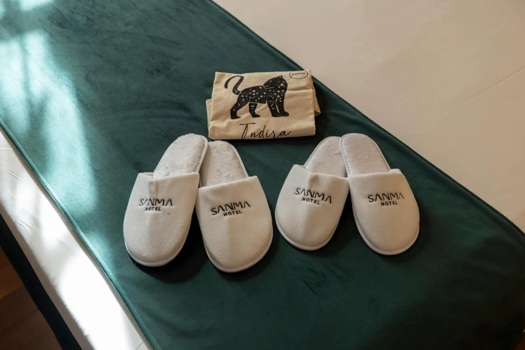 Bedroom in Sanma Hotel