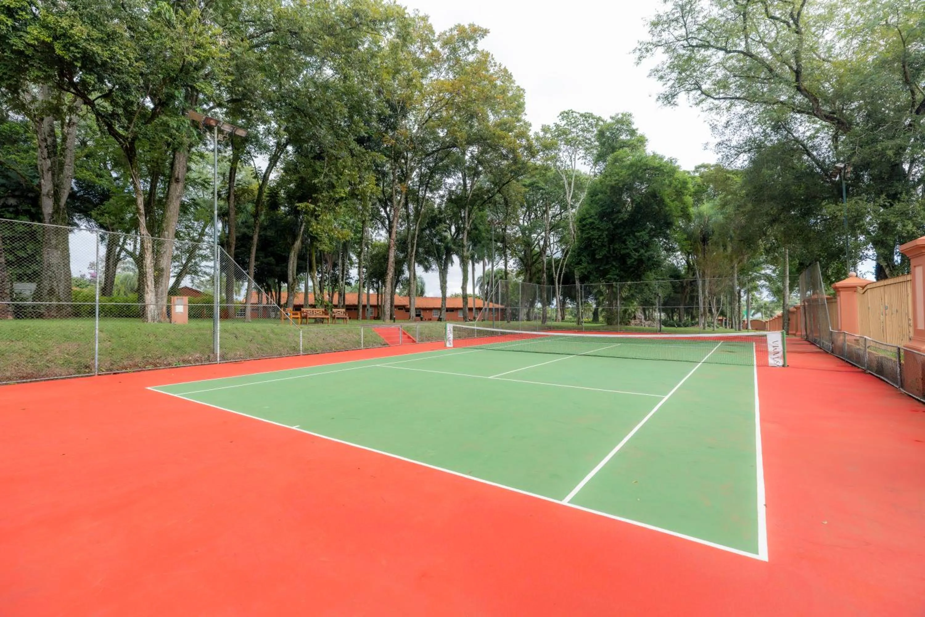Tennis court in Sanma Hotel
