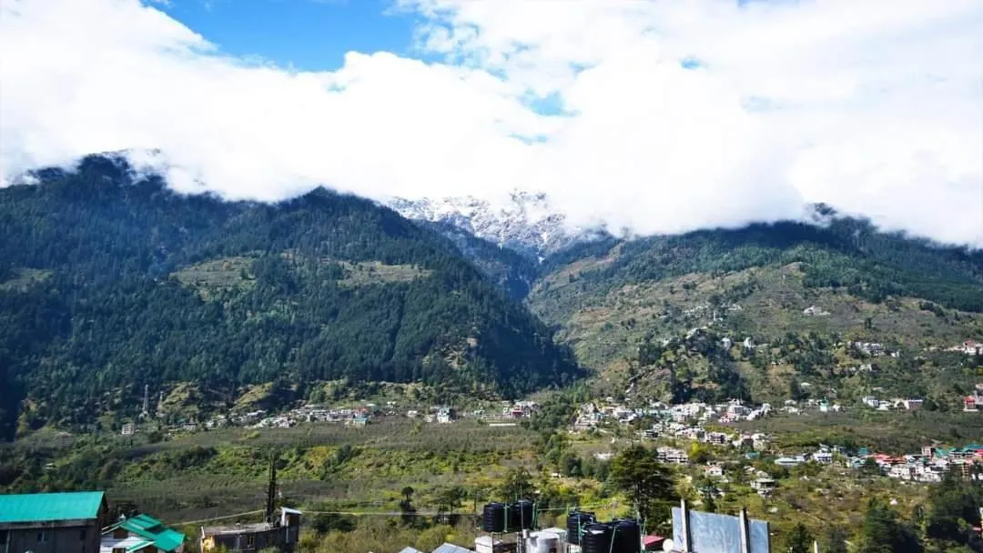 Mountain view in Azure Chandertal Regency Hotel And Spa