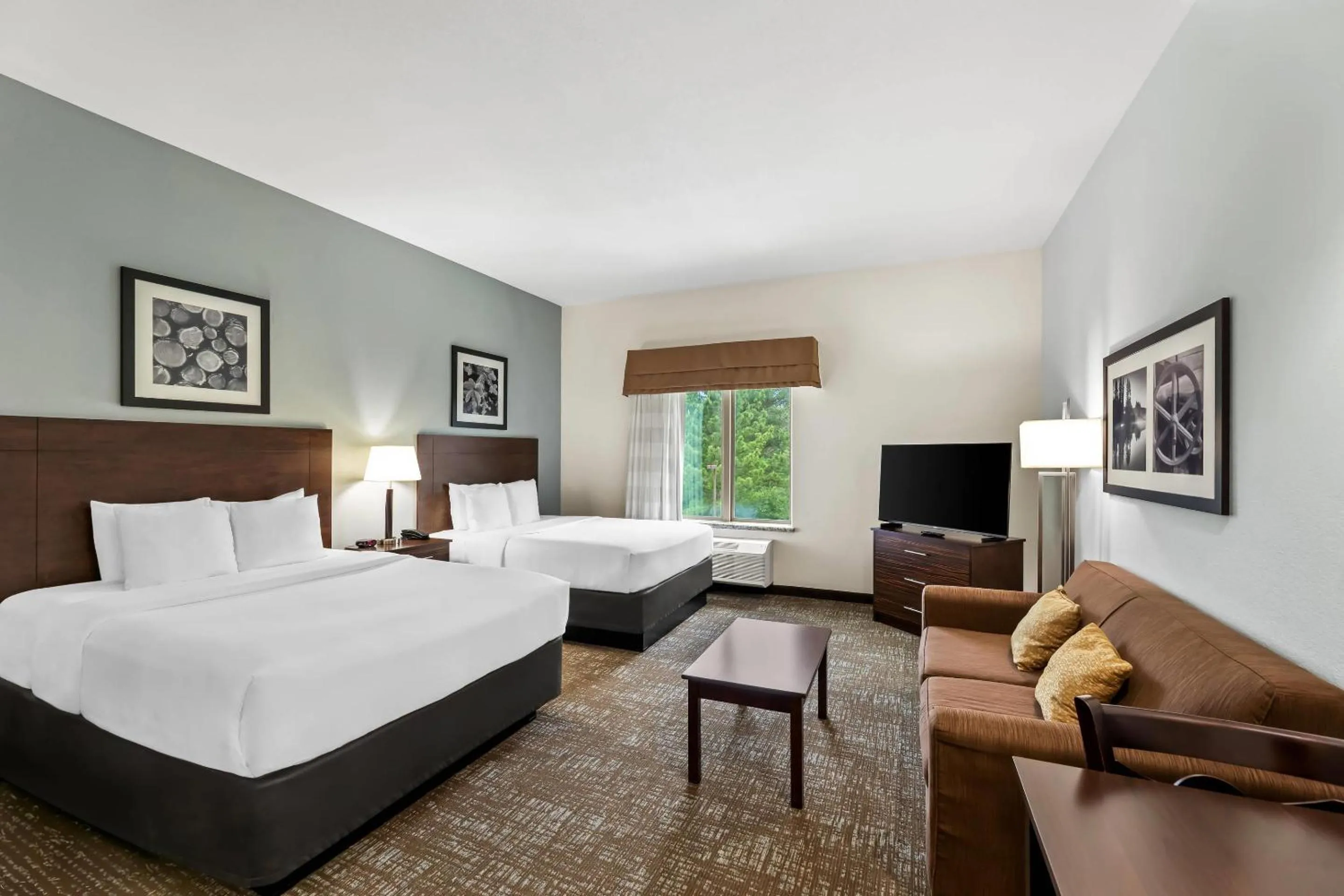 Bedroom, Bed in MainStay Suites Lufkin