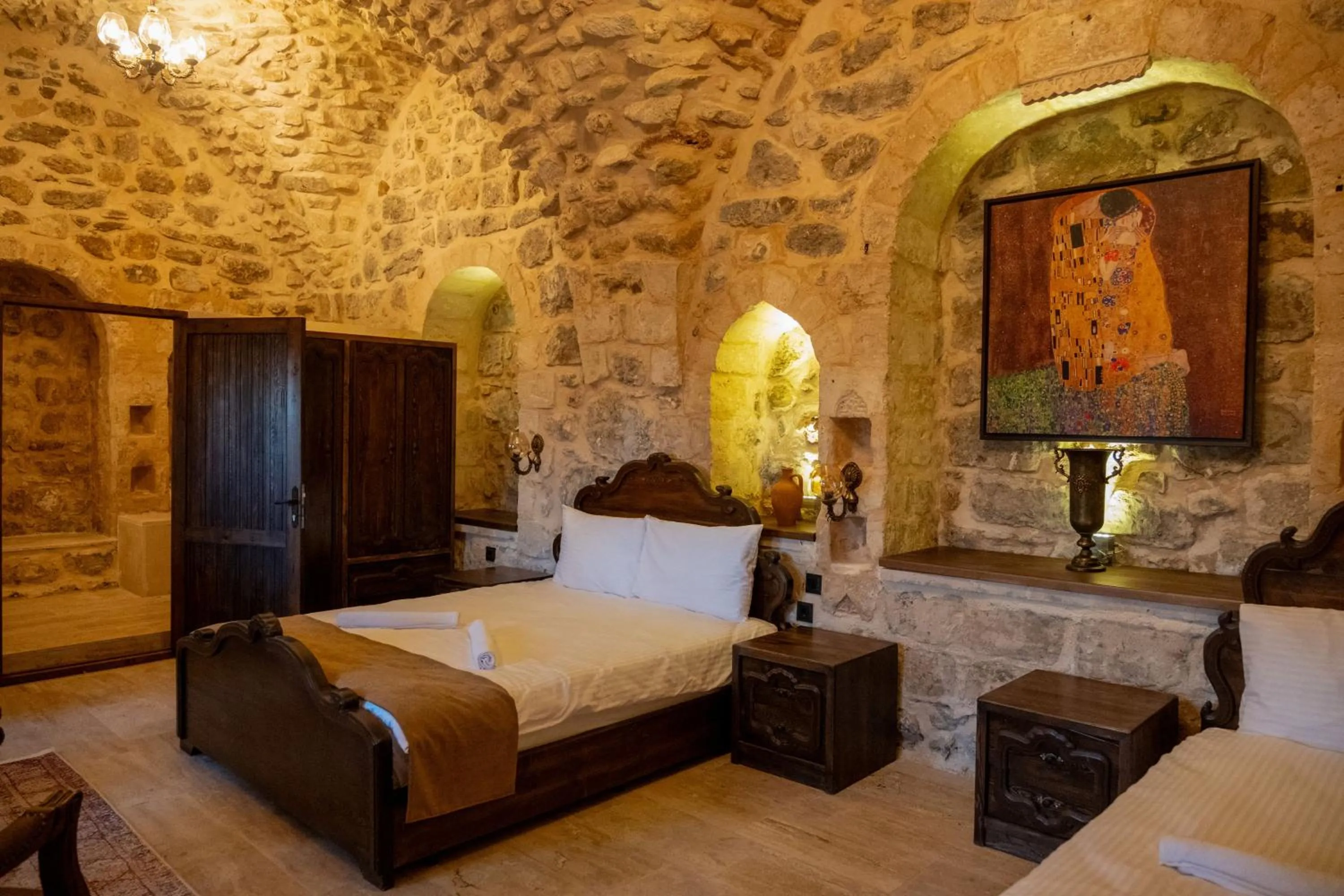 Bed in Marinut Konağı