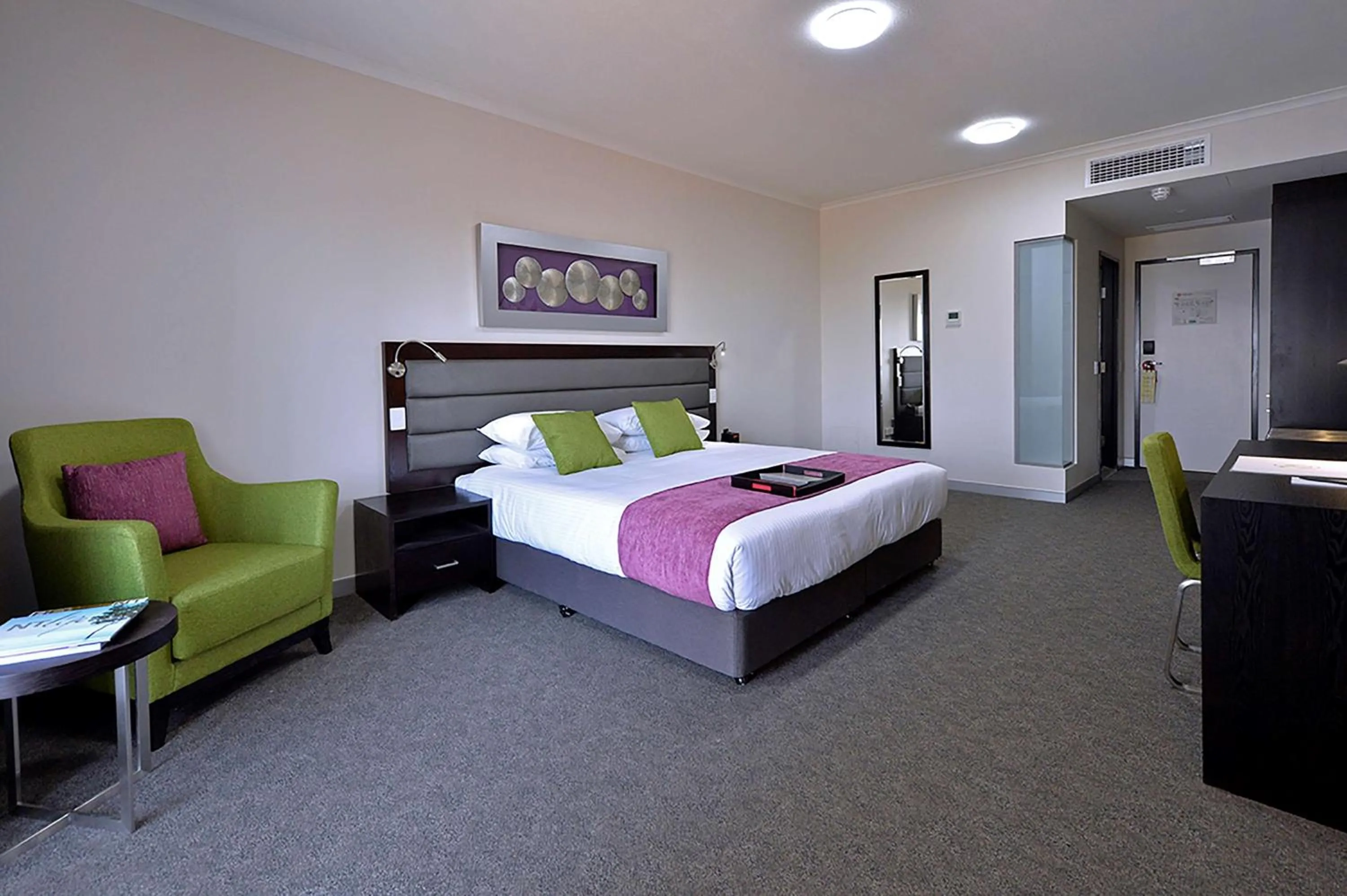 Photo of the whole room, Bed in Rydges Palmerston - Darwin