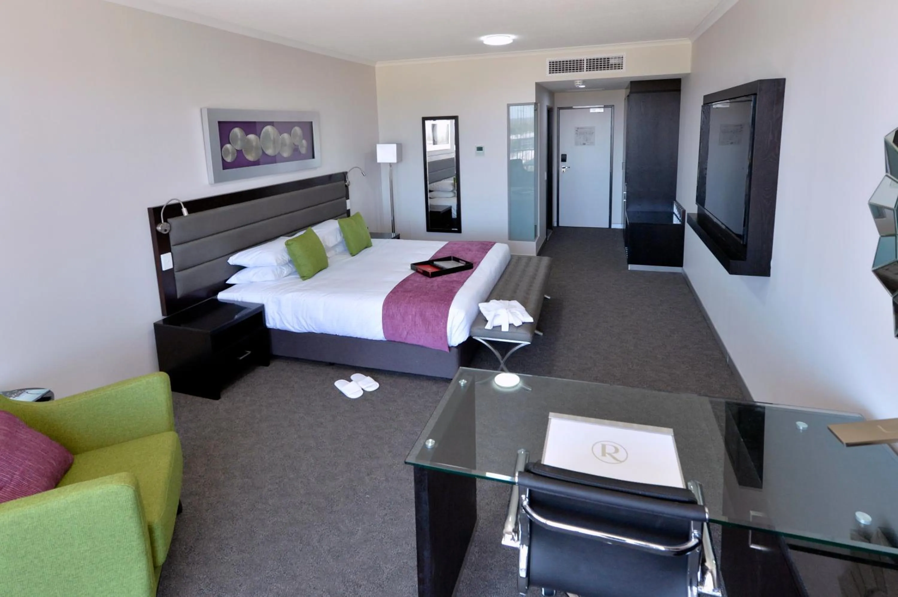 Bed in Rydges Palmerston - Darwin