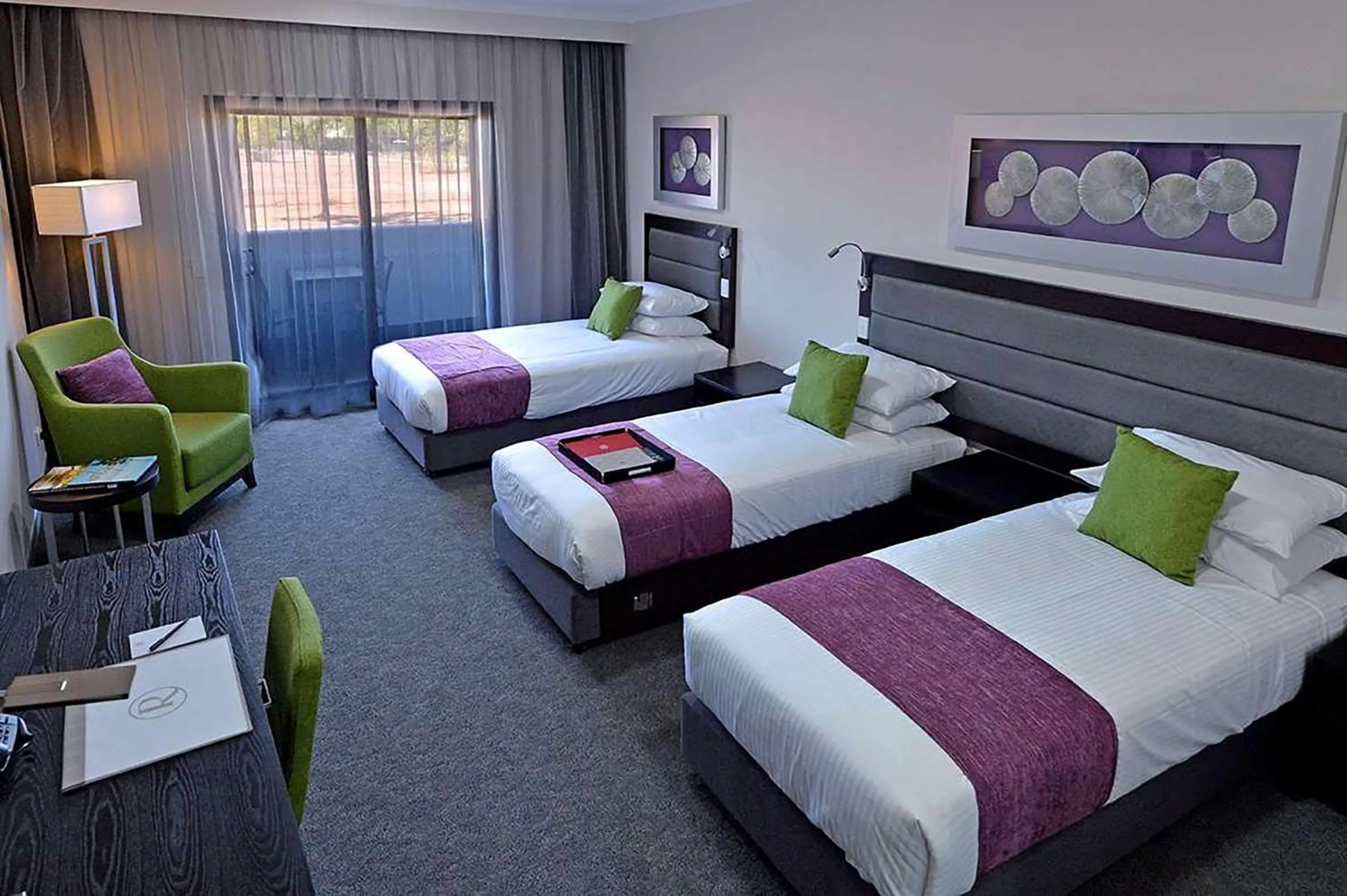 Photo of the whole room, Bed in Rydges Palmerston - Darwin
