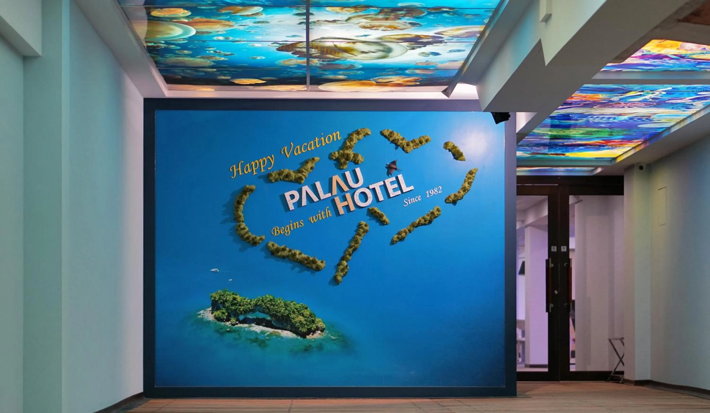 Property building in Palau Hotel