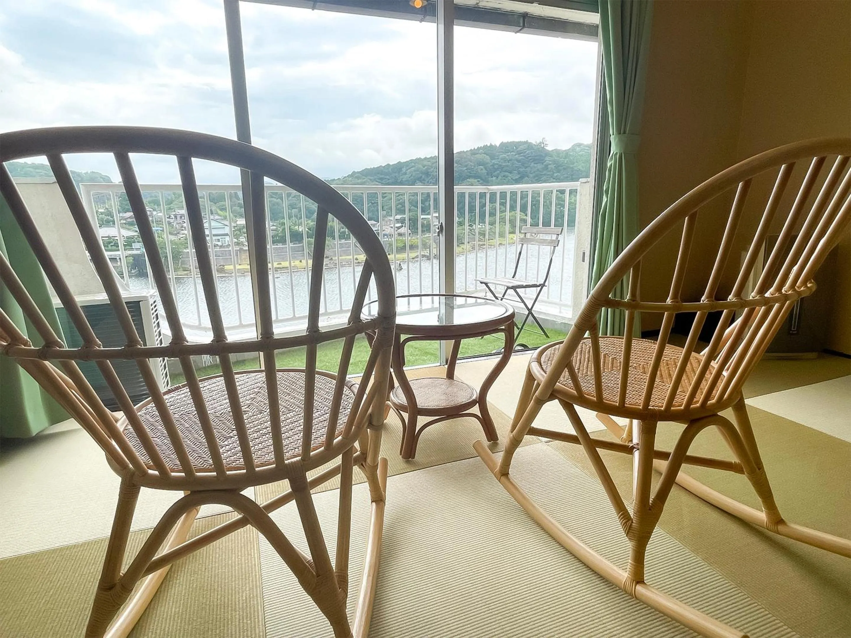 Lake view in Kameyama Onsen Hotel