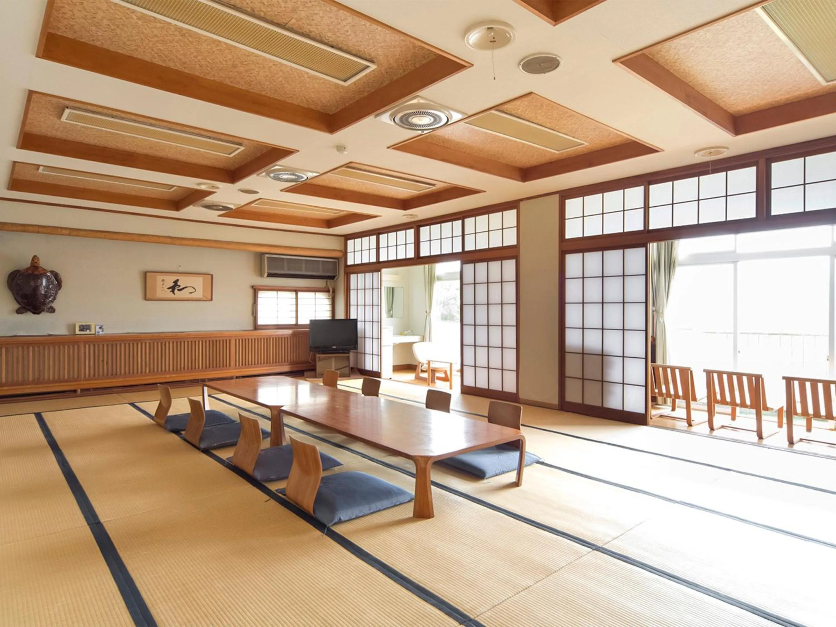 Area and facilities in Kameyama Onsen Hotel