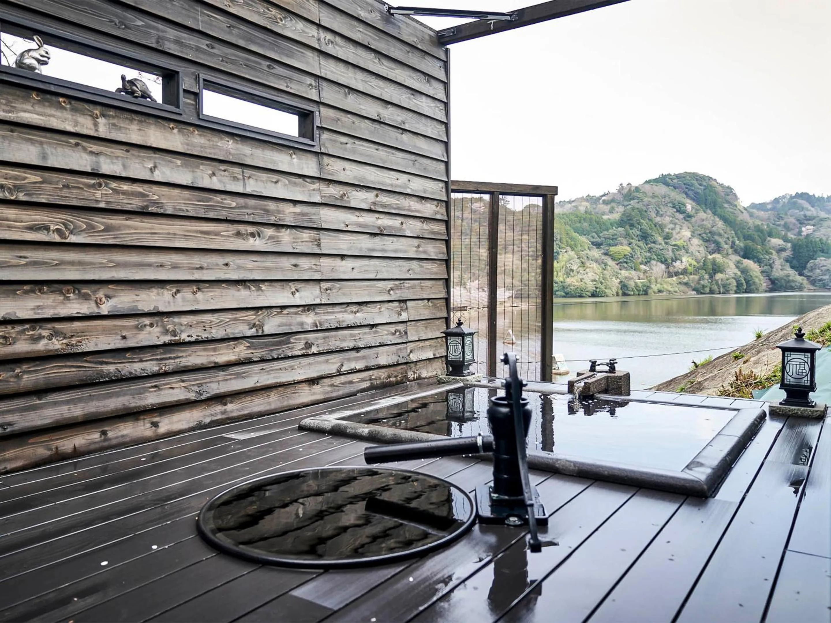 Hot Spring Bath in Kameyama Onsen Hotel