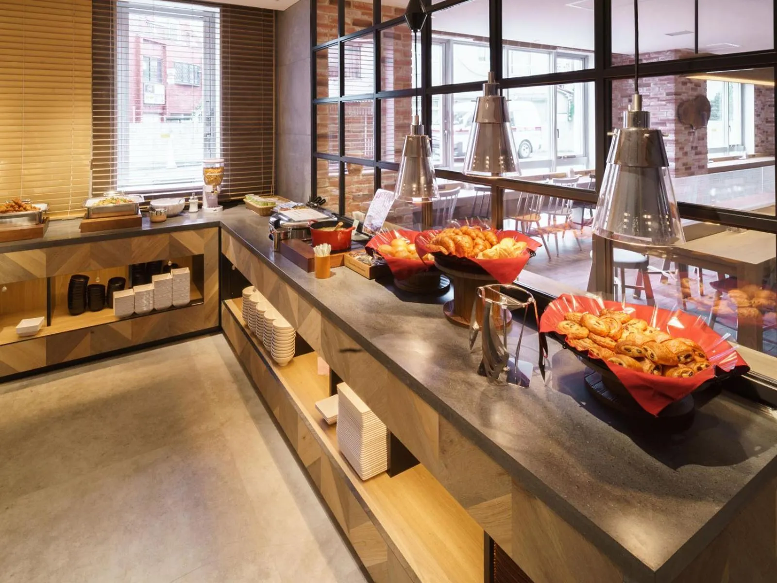 Food and drinks in Super Hotel Tokyo JR Kamata Nishiguchi