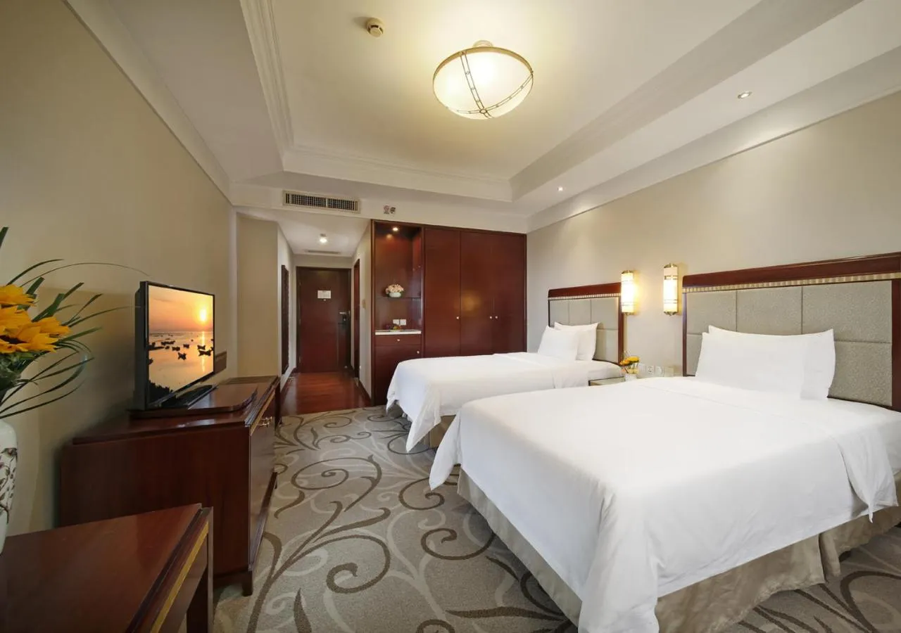 Photo of the whole room, Bed in City Hotel Xiamen