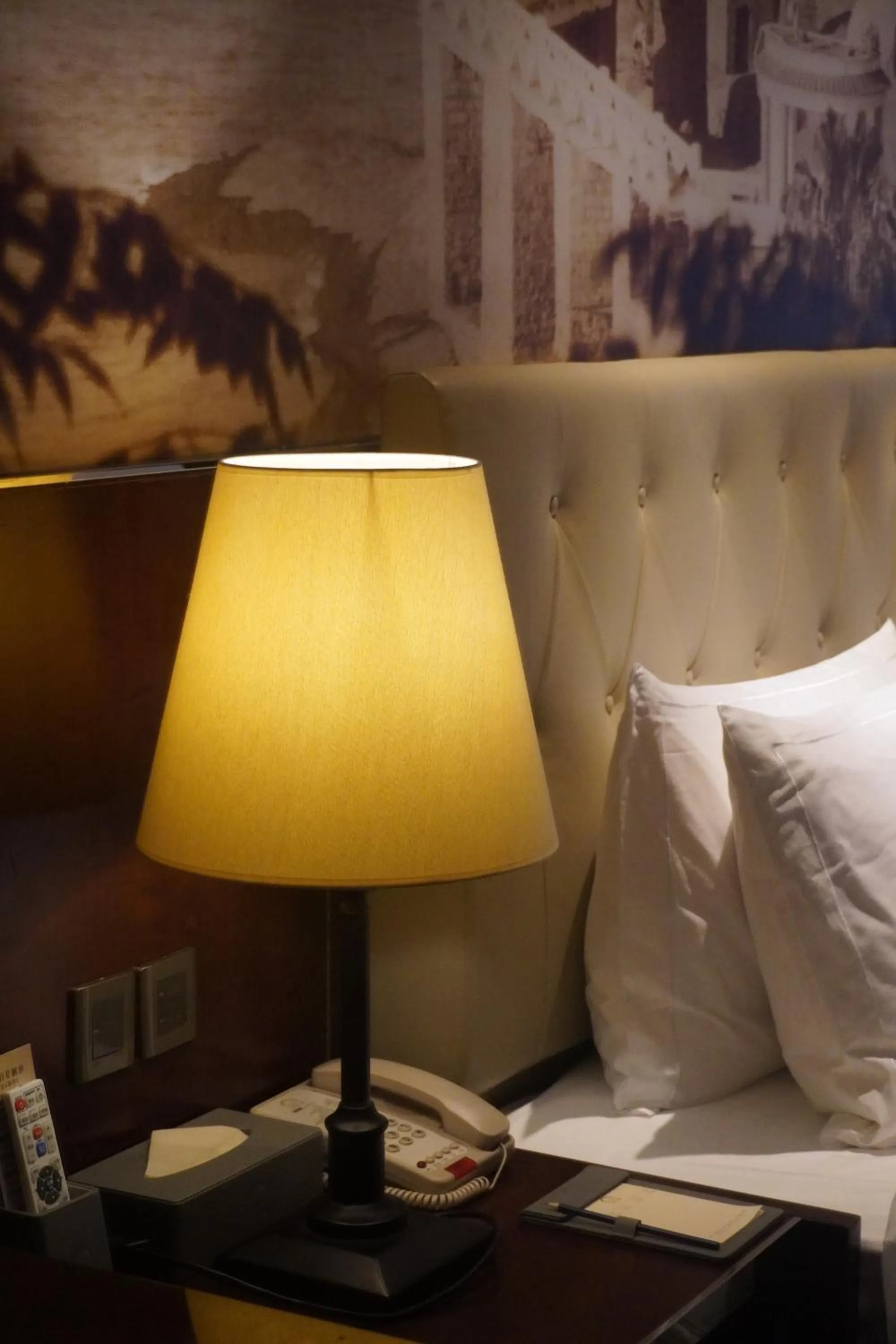 Property building, Bed in City Hotel Xiamen