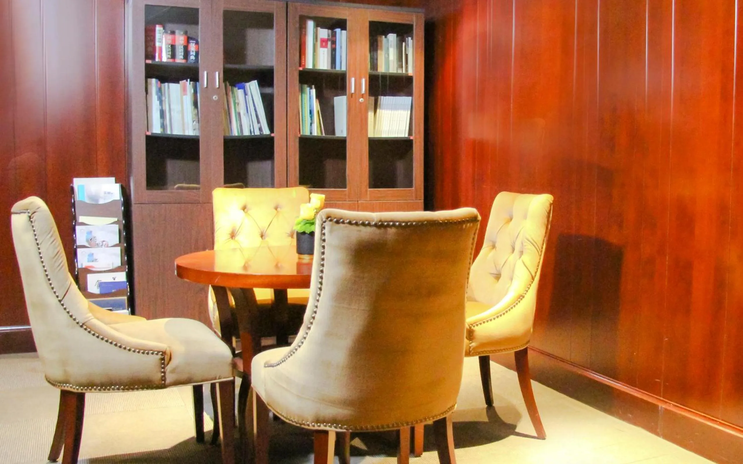 Library in City Hotel Xiamen