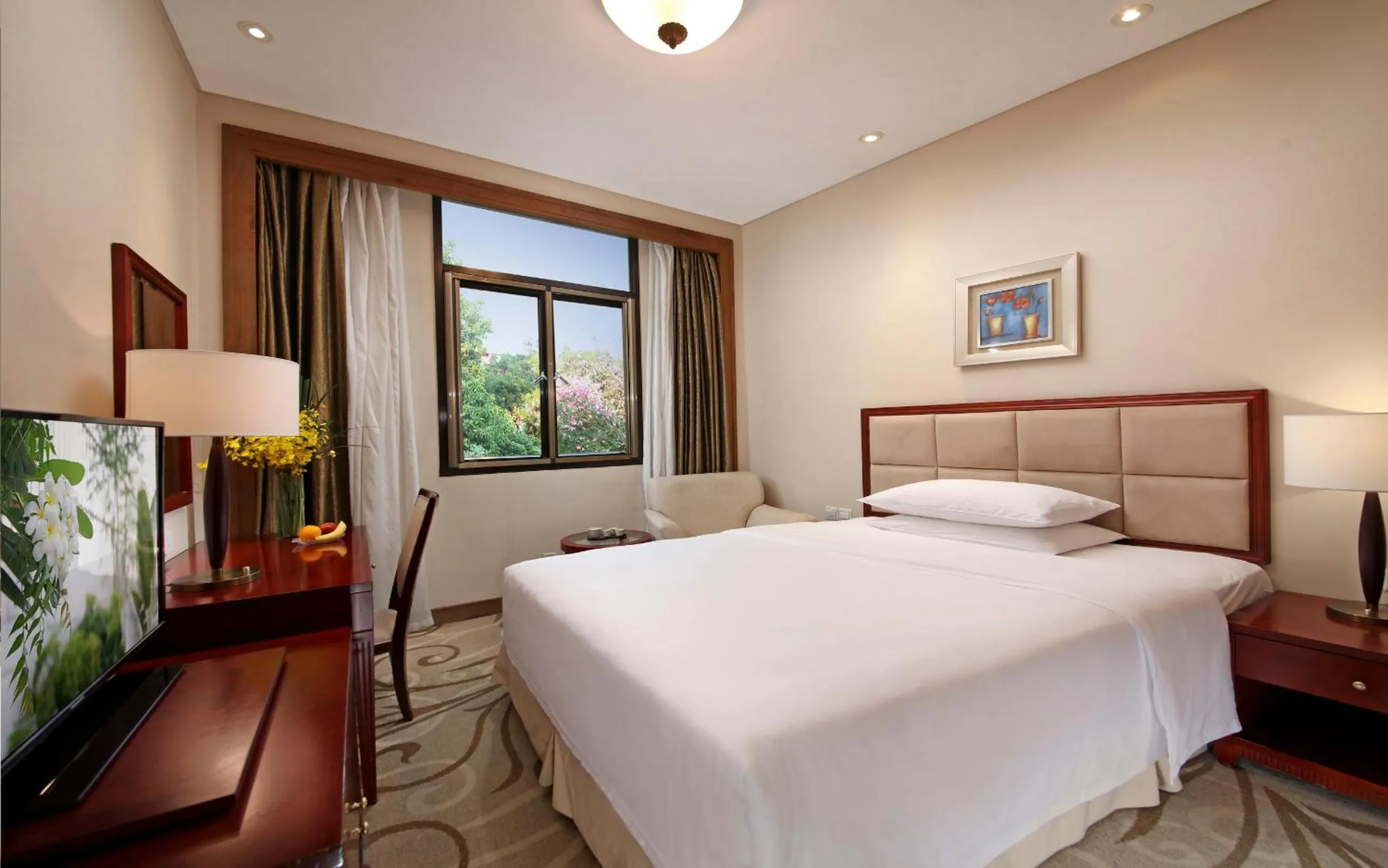 Bedroom, Bed in City Hotel Xiamen