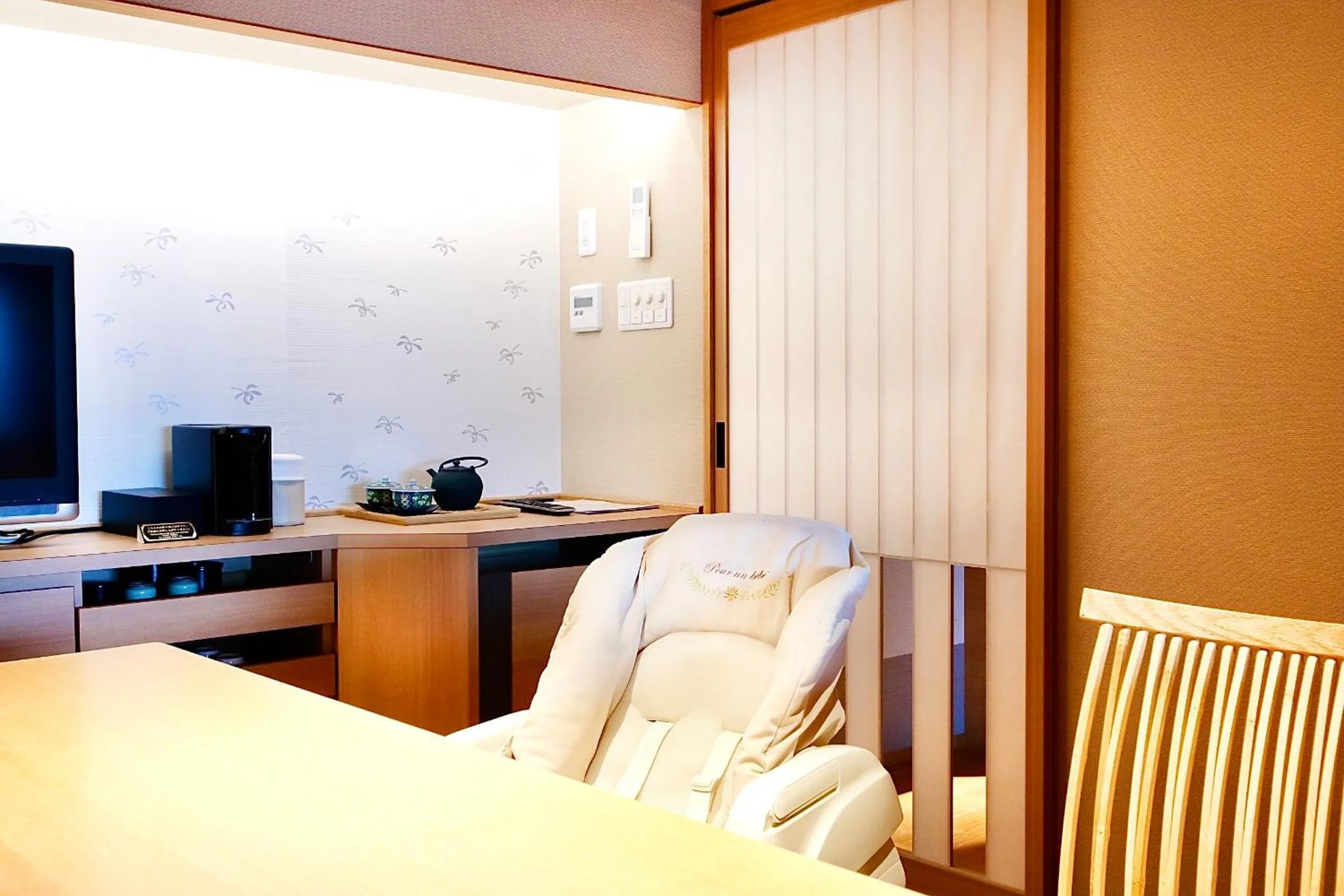 Dining area, Bed in Sun Urashima Yuki no Sato