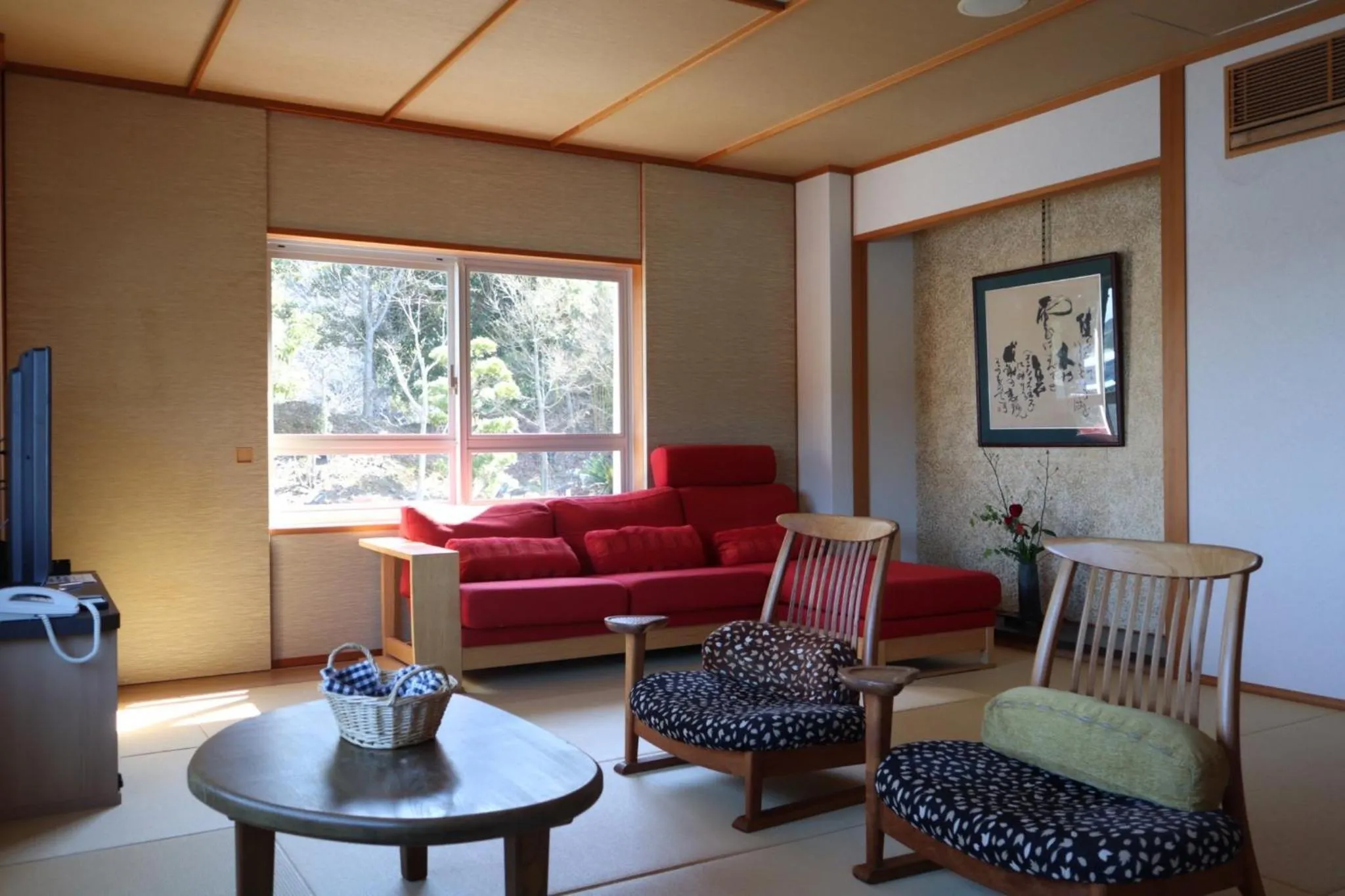 Living room in Sun Urashima Yuki no Sato