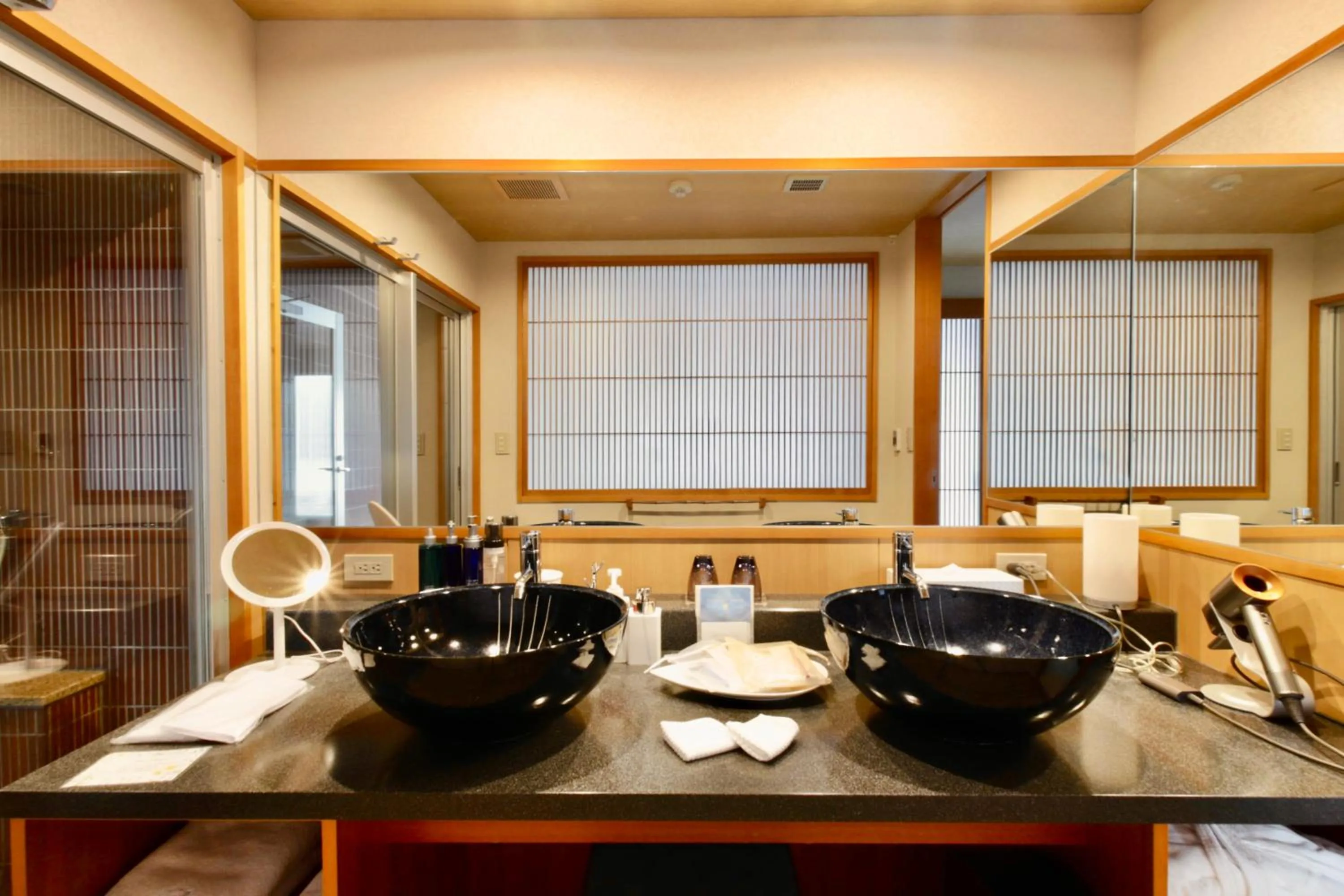 Bathroom in Sun Urashima Yuki no Sato