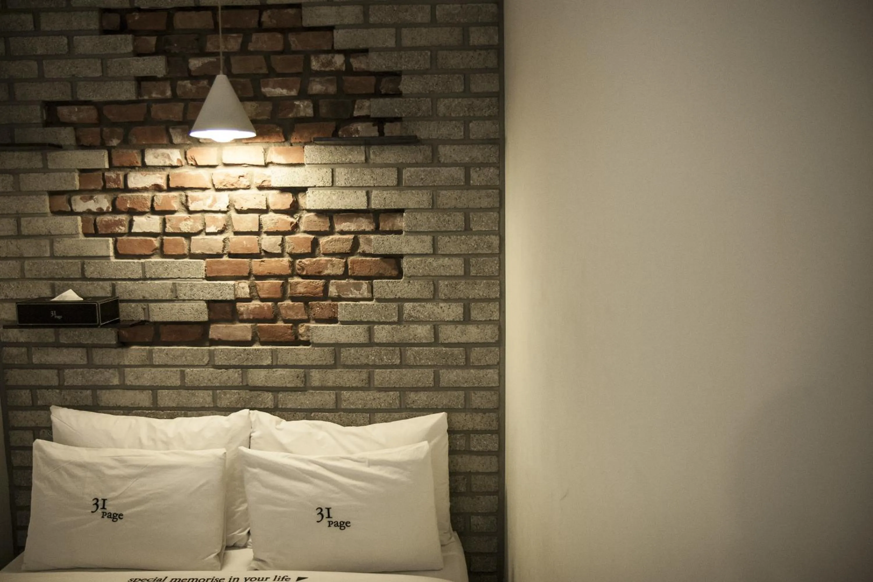 Bedroom, Bed in 31page