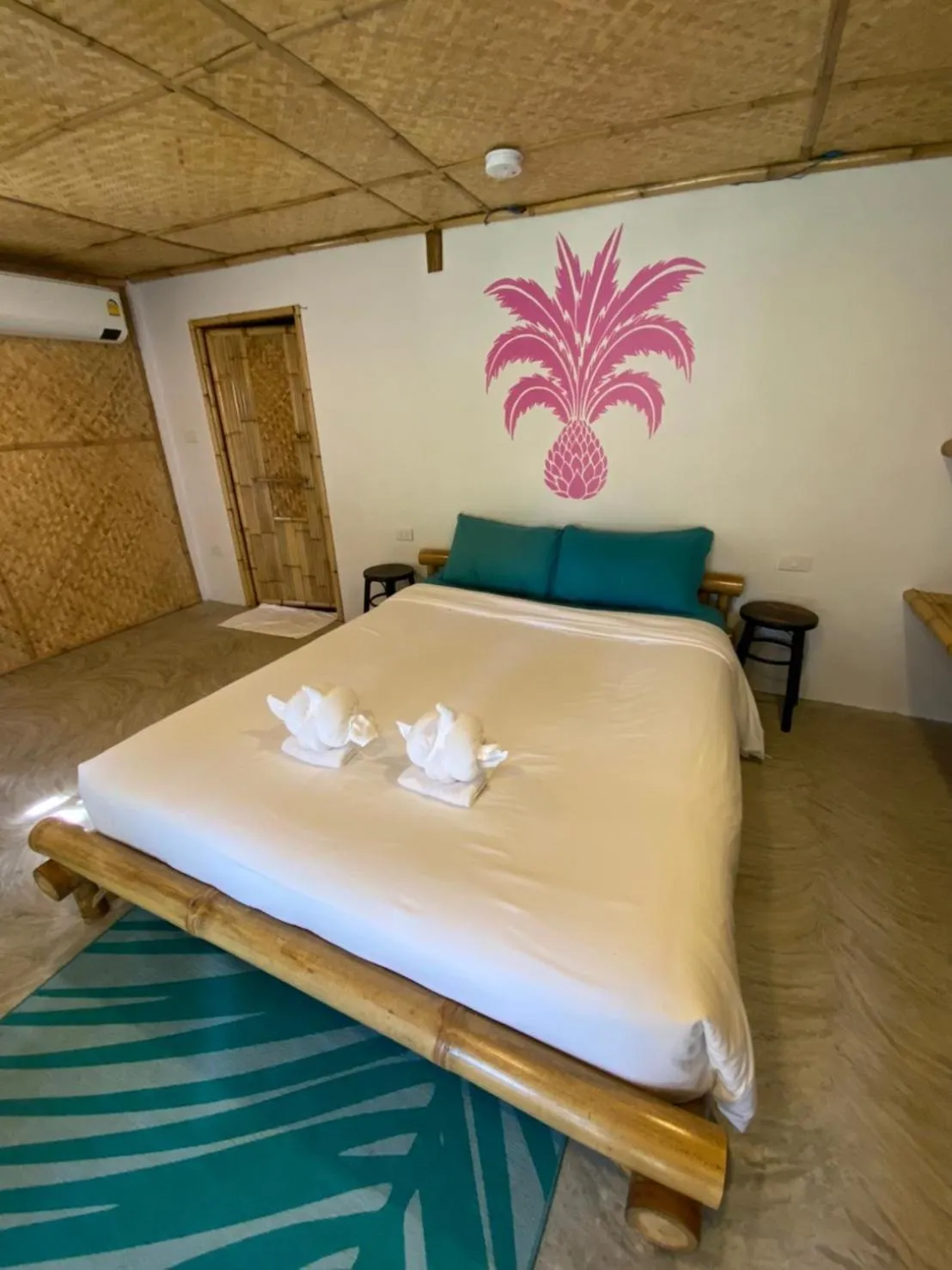 Family Bungalow in Margarita Beach