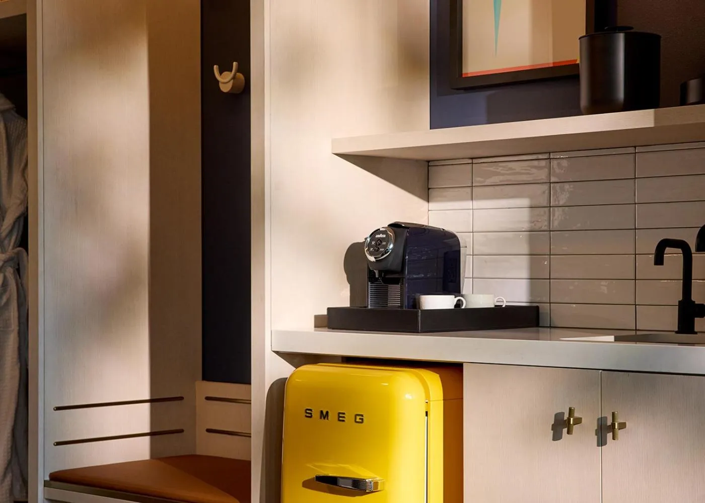 Coffee/tea facilities in Limelight Boulder