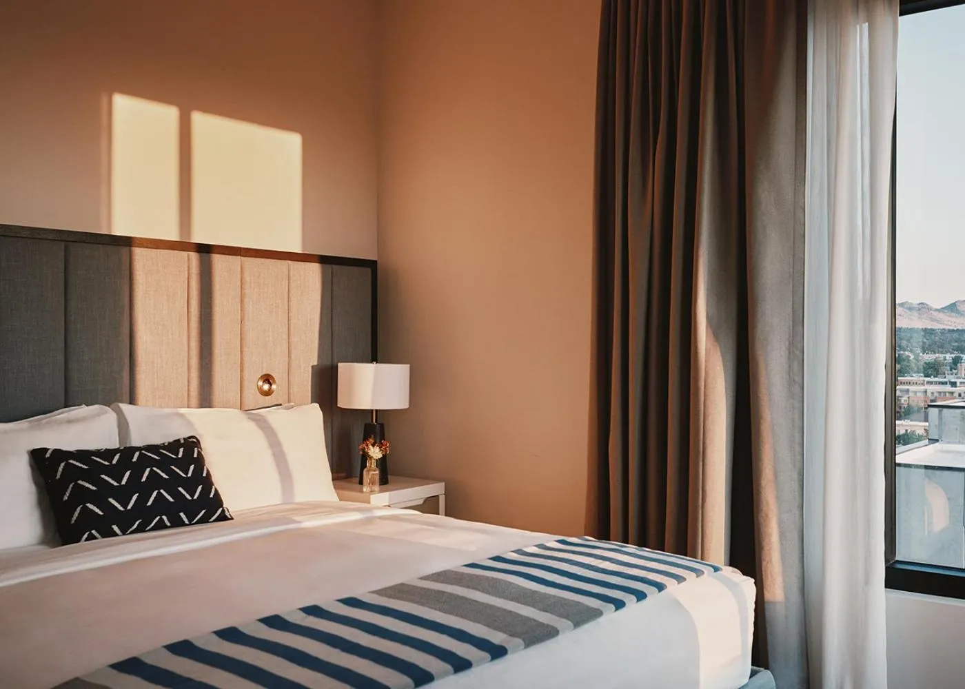 Bed in Limelight Boulder